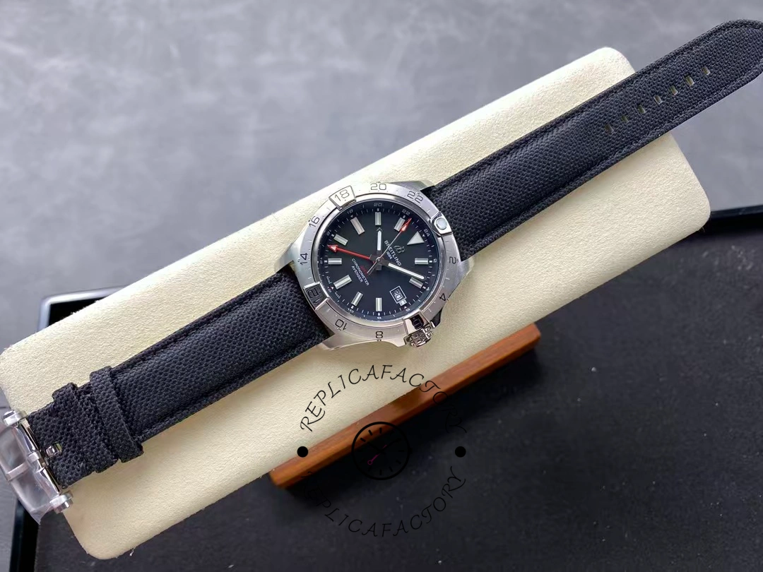 Breitling Avenger GMT 44MM Red Pointer A32320101B1X1 Replica
