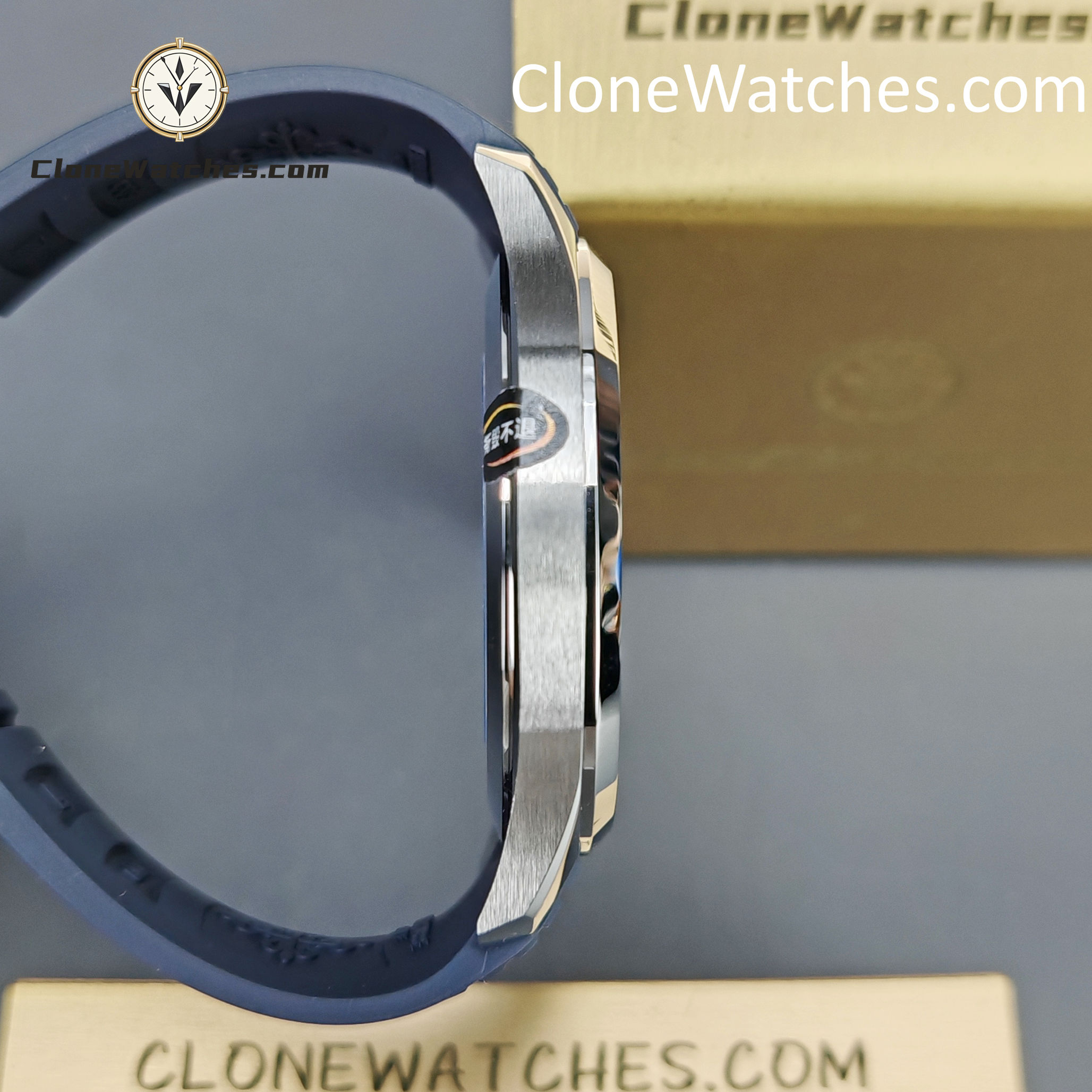 Patek Philippe Super Clone Watches 1:1 Aquanaut 5168G-001 Jumbo Blue 42 mm