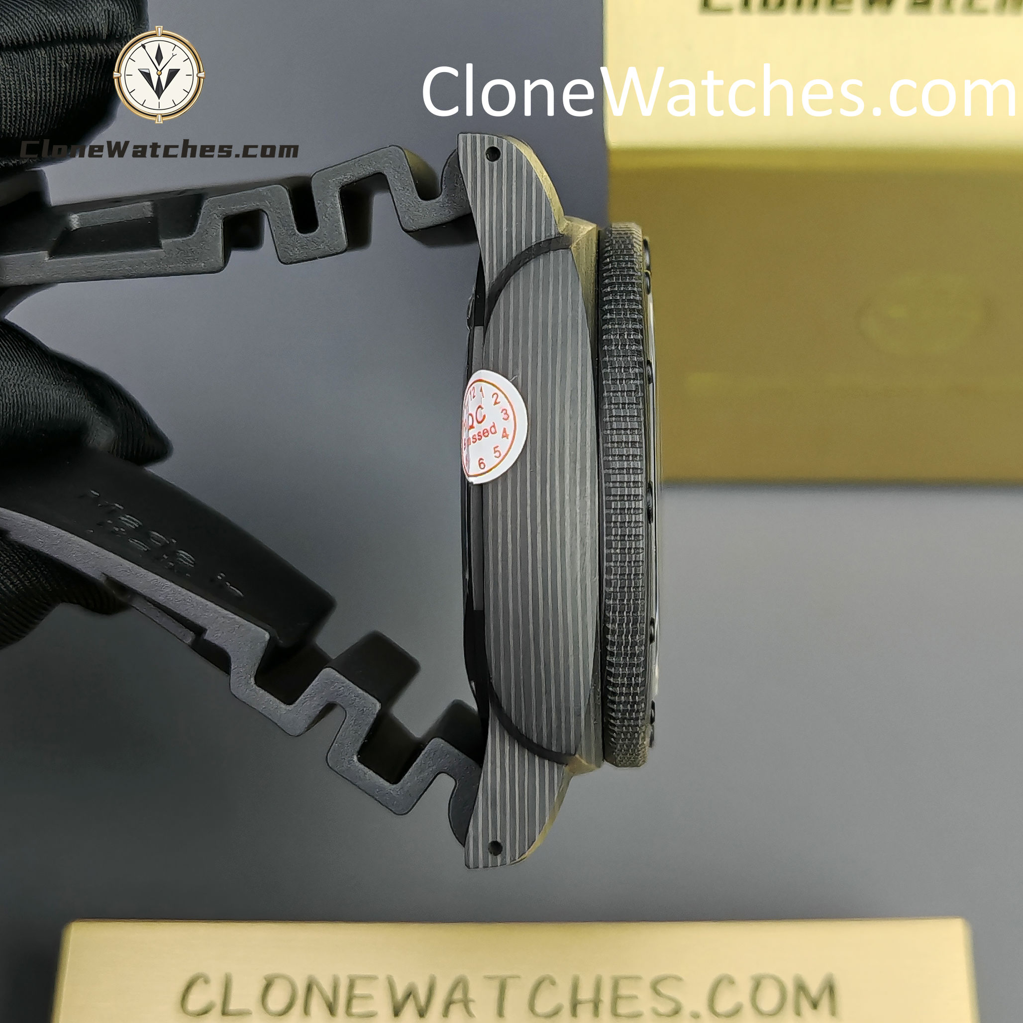 Panerai Super Clone Watches 1:1 Submersible Carbontech PAM 00960