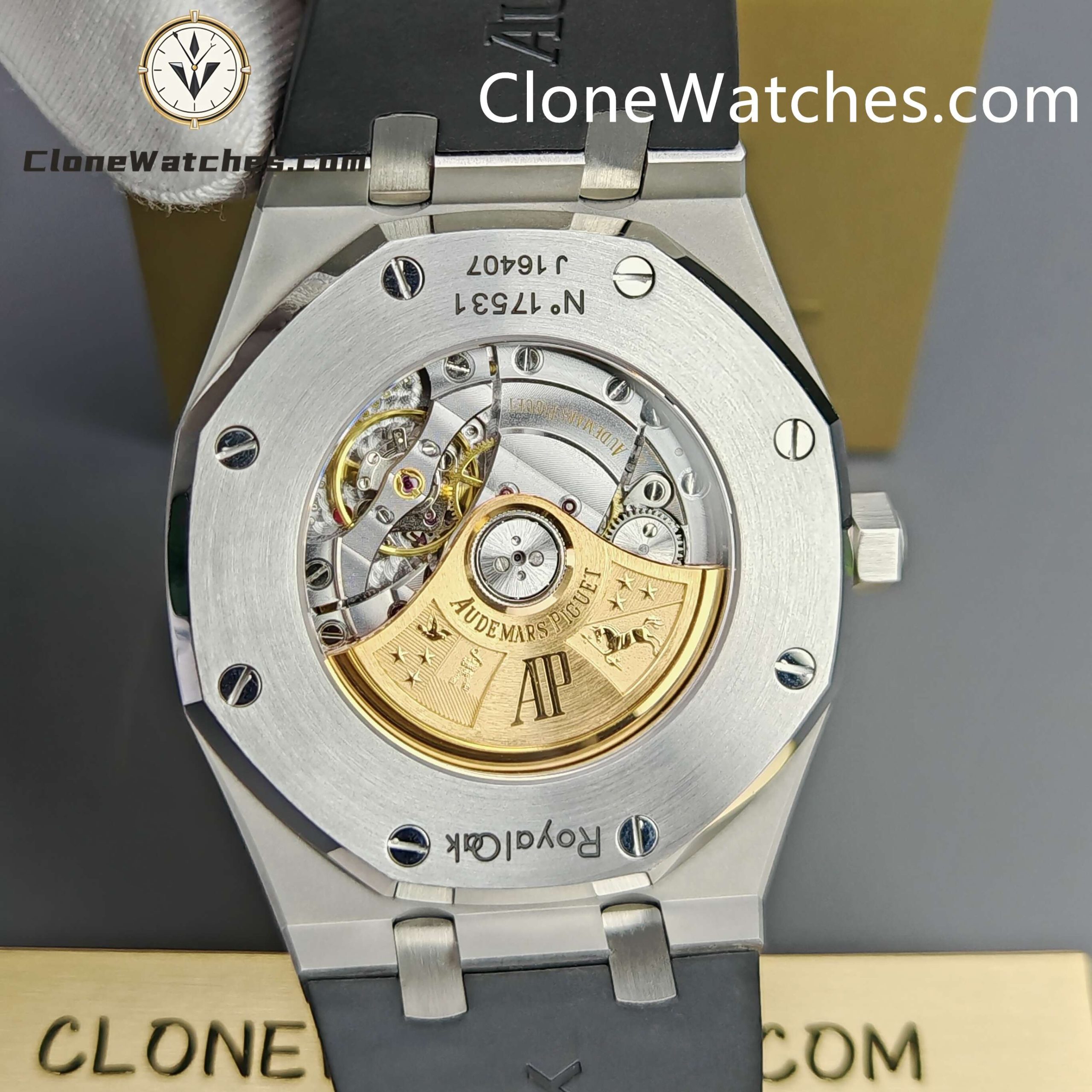 Audemars Piguet Super Clone Watches 1:1 Royal Oak 15400 Grey Dial Rubber Strap
