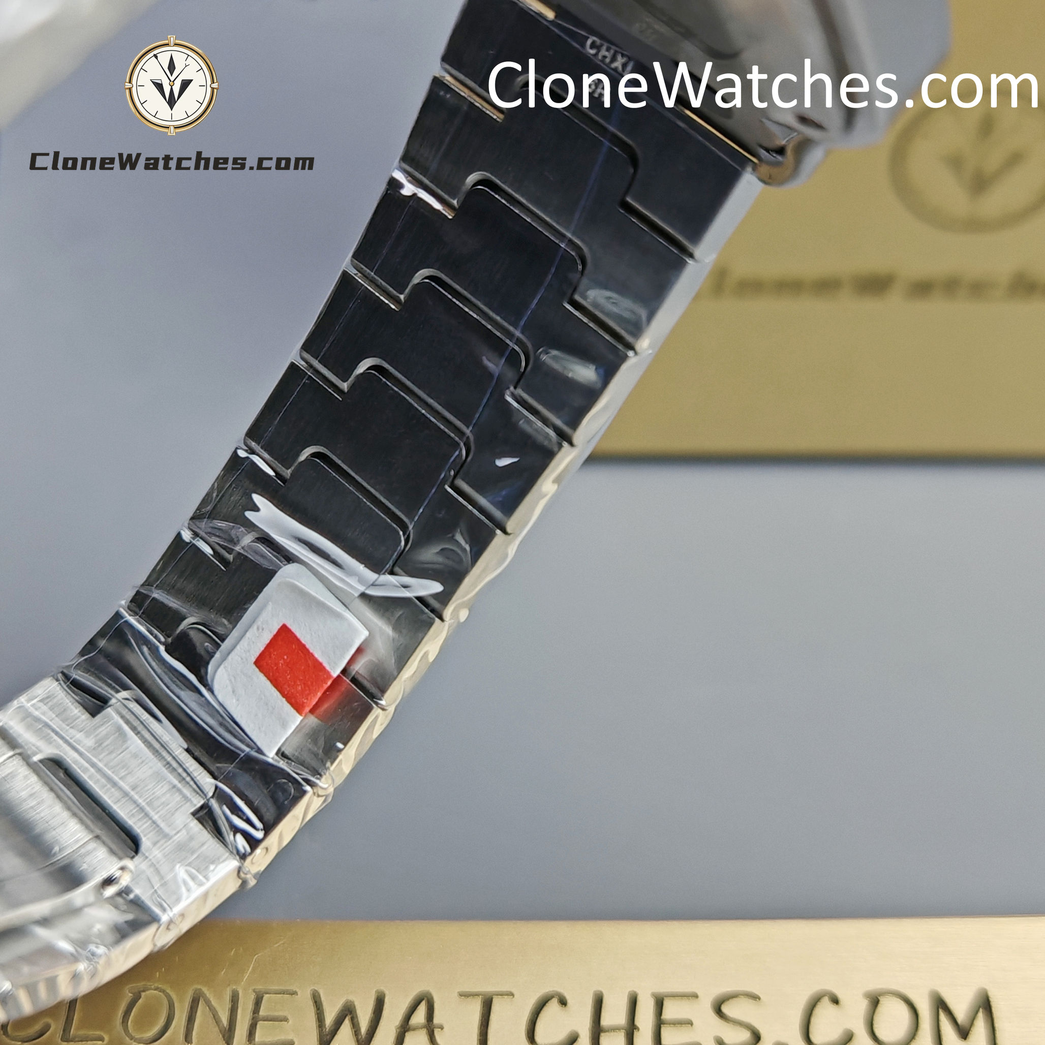 Cartier Super Clone Watches 1:1 Santos Series Gradient Brown Dial 35.1MM WSSA0065