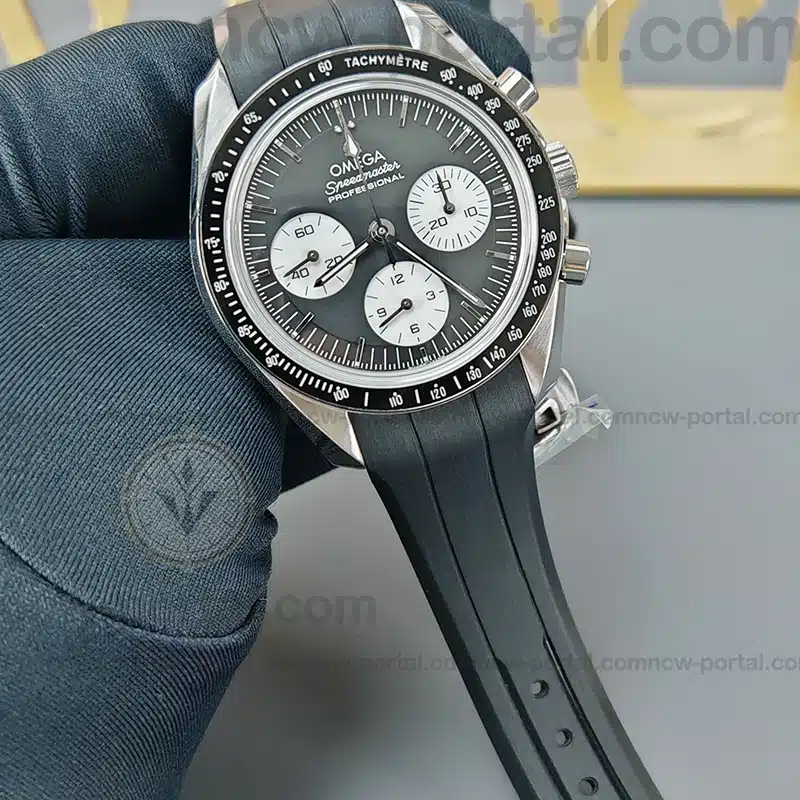 OMEGA Super Clone Watches 1:1 Speedmaster Moonwatch Professional 310.30.42.50.01.004 Black Rubber Strap 42mm