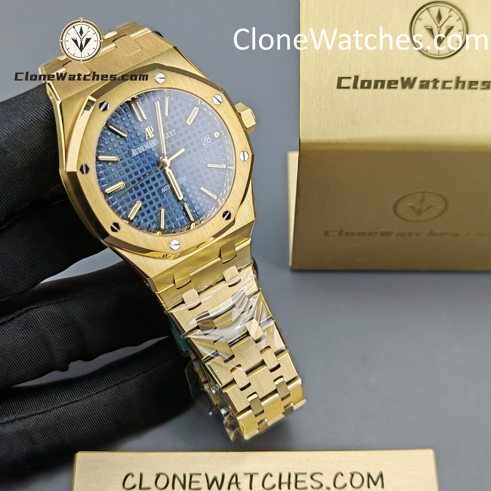 Audemars Piguet Super Clone Watches 1:1 Royal Oak 18K Gold 15450BA Blue Dial 37MM