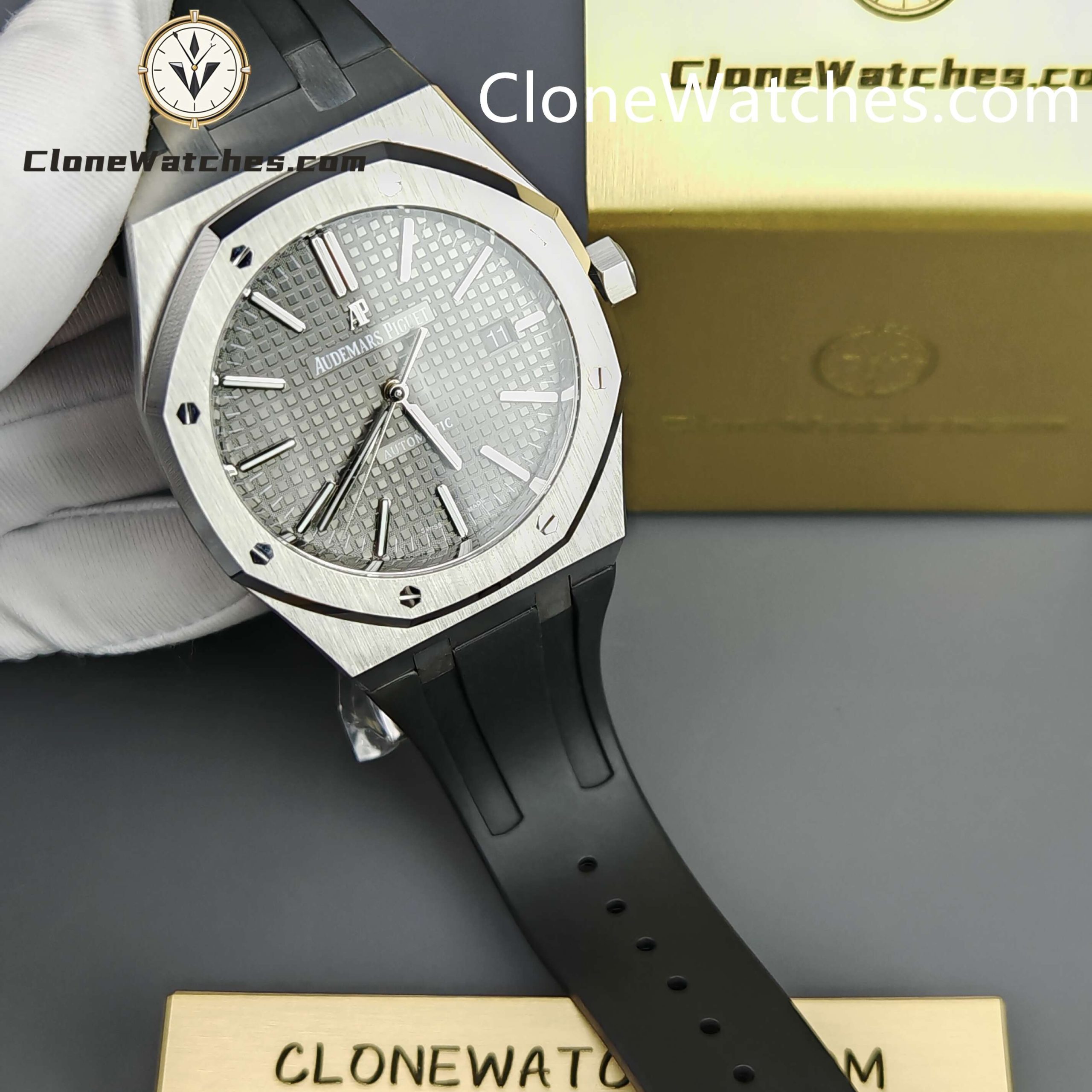 Audemars Piguet Super Clone Watches 1:1 Royal Oak 15400 Grey Dial Rubber Strap