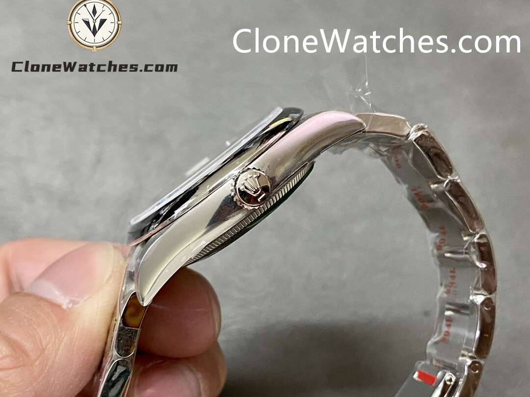 Rolex Super Clone Watches 1:1 Oyster Perpetual Red Dial 36mm m126000-0007 3230 Movement