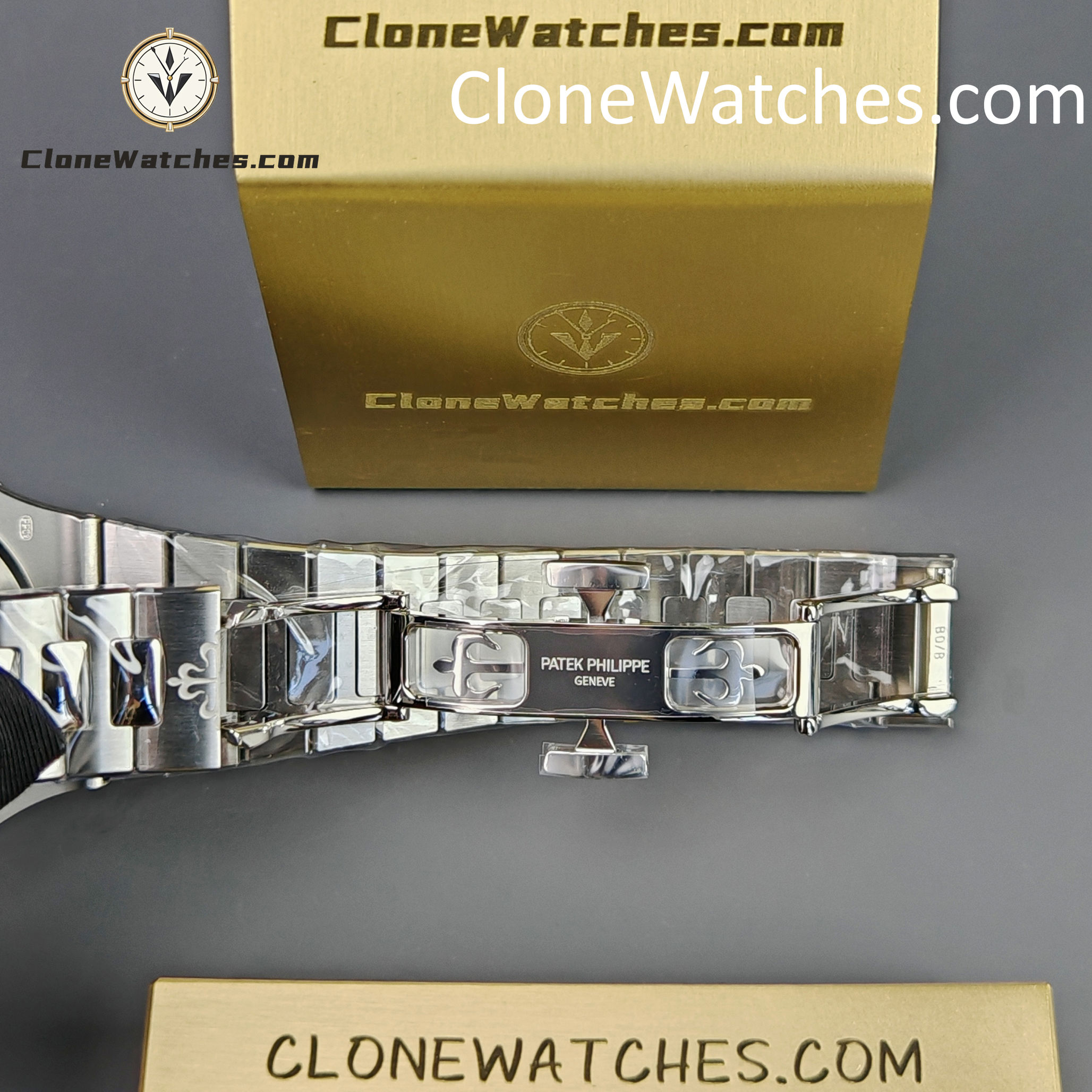 Patek Philippe Super Clone Watches 1:1 5811 Nautilus New Clasp