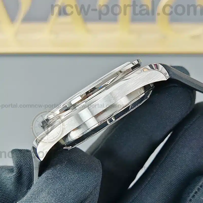 OMEGA Super Clone Watches 1:1 Speedmaster Moonwatch Professional 310.30.42.50.01.004 Black Rubber Strap 42mm