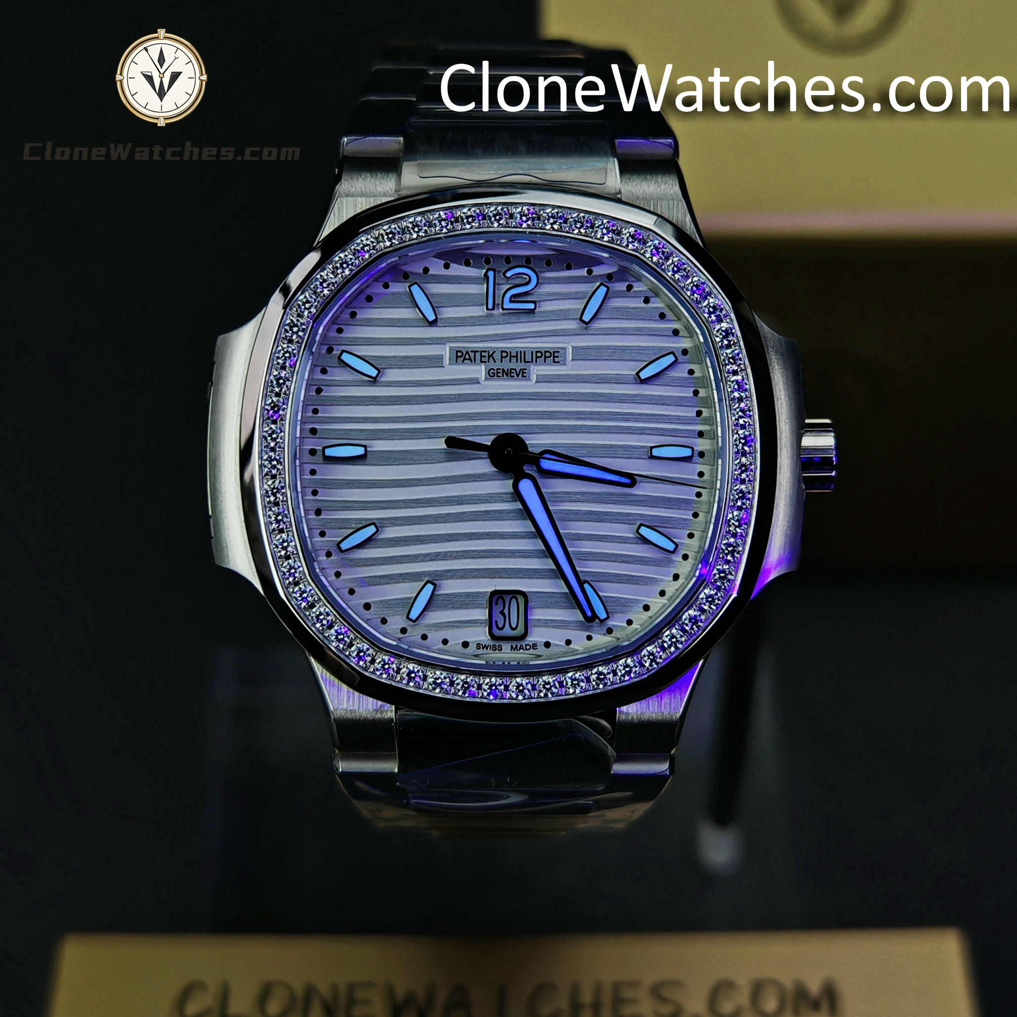 Patek Philippe Super Clone Watches 1:1 Nautilus White Dial Diamond Frame 7118/1200A-010 35.2 mm