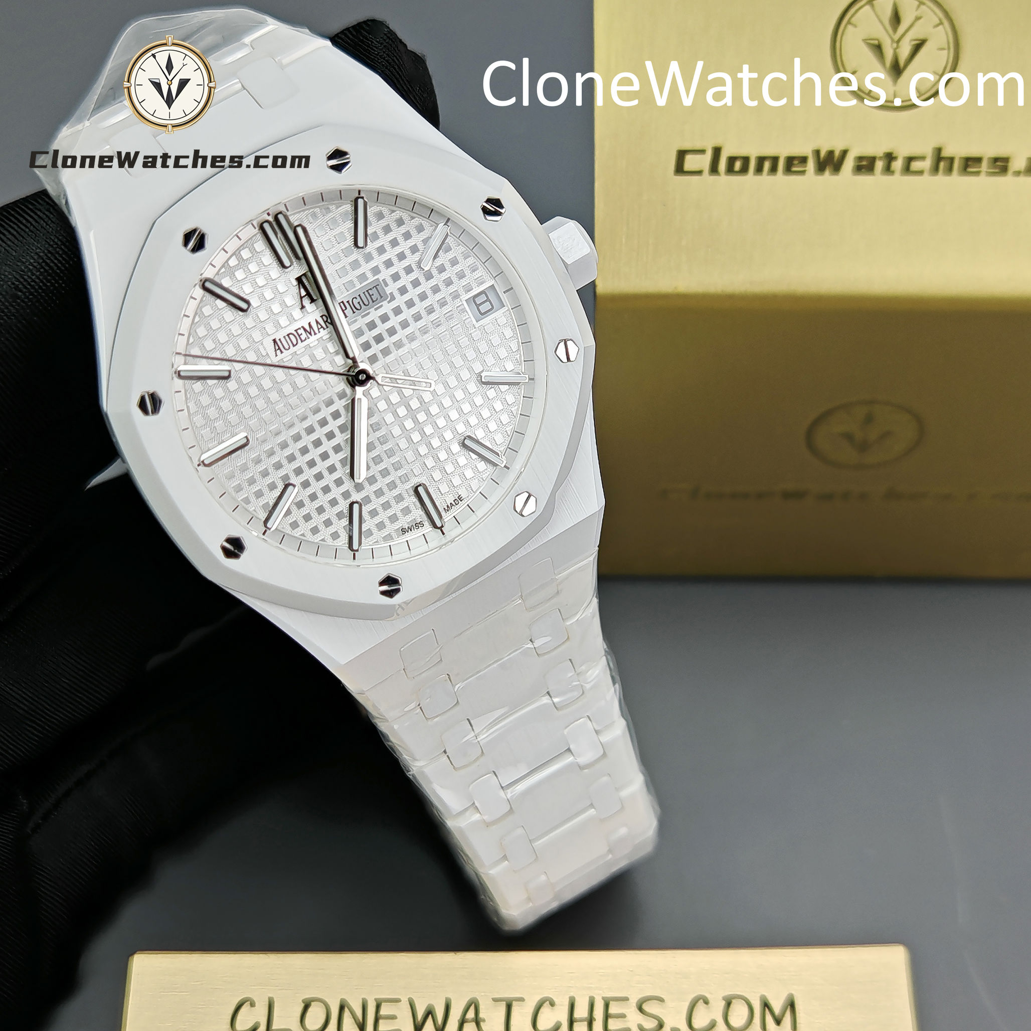 Audemars Piguet Super Clone Watches 1:1 Royal Oak White Ceramic 15500 White Dial 41MM