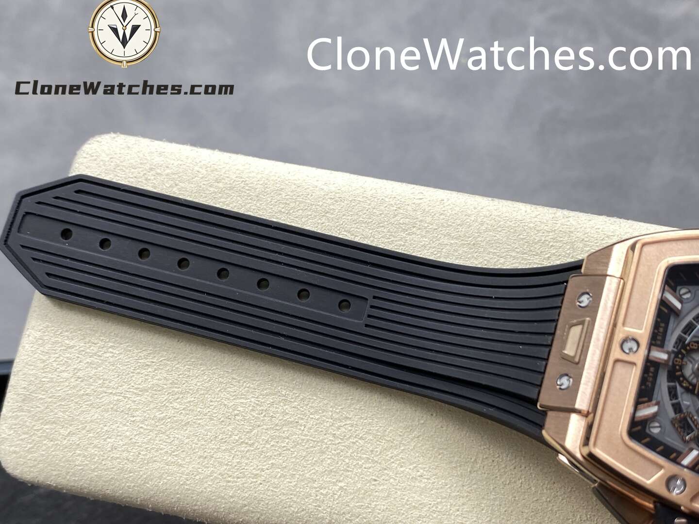 Hublot Super Clone Watches 1:1 Spirit of Big Bang King Gold 42MM 642.OX.0180.RX