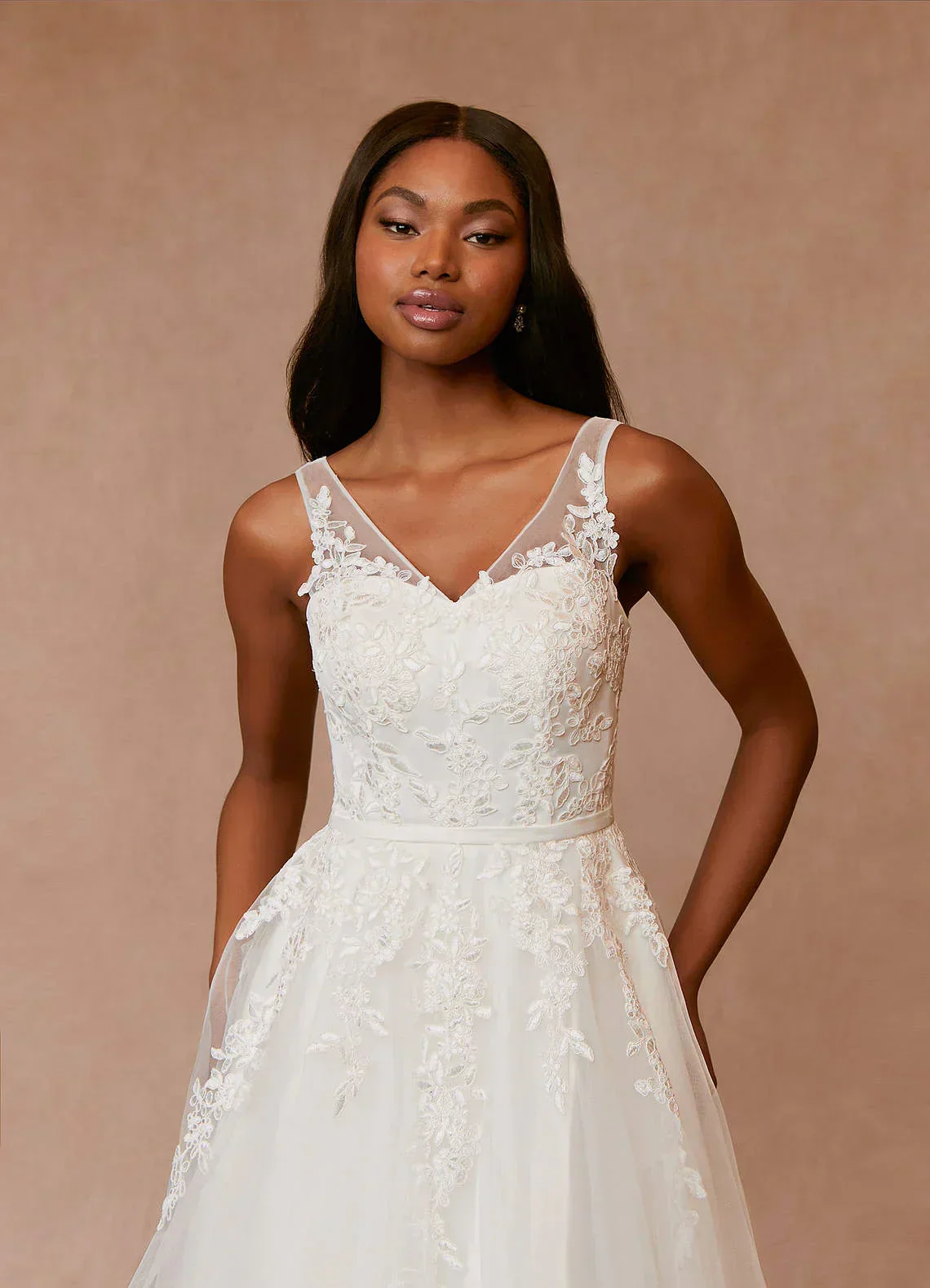 Diamond White A-Line V-Neck lace Satin Dress