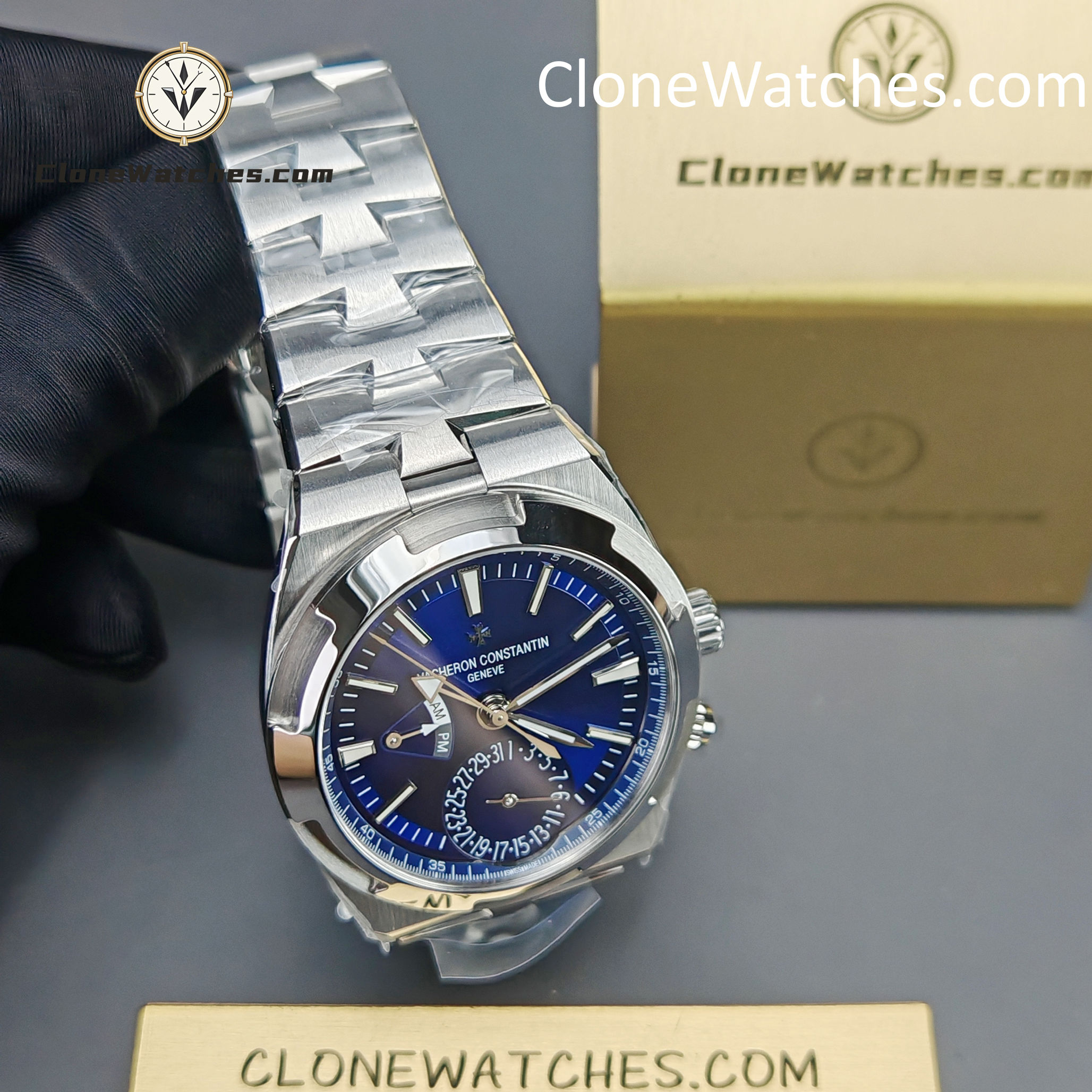 Vacheron Constantin Super Clone Watches 1:1 Overseas Dual Time 7920V/210A-B334 Blue Dial
