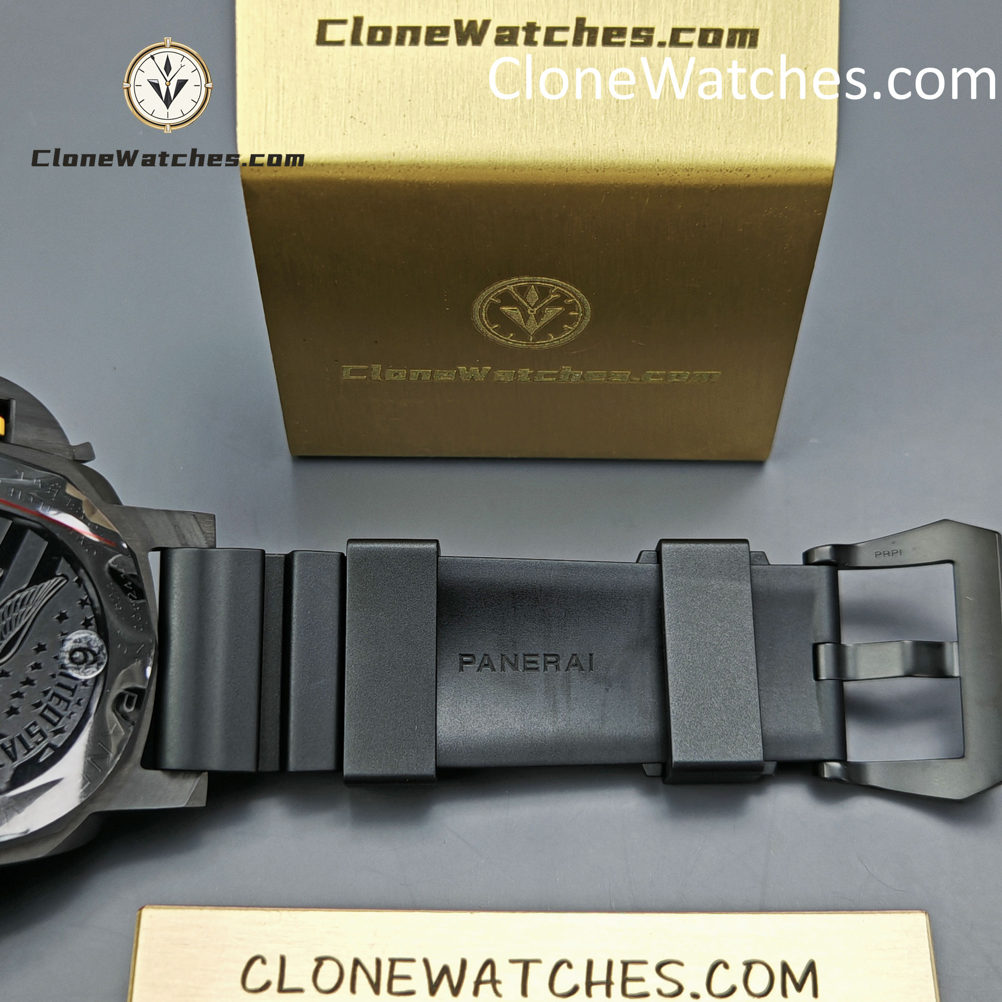 Panerai Super Clone Watches 1:1 Submersible GMT CarbotechTM PAM01324 44mm