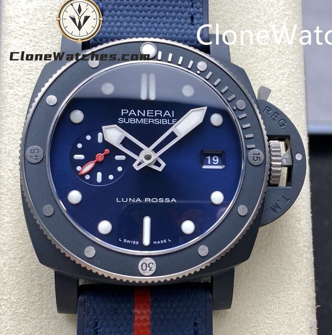 Panerai Super Clone Watches 1:1 Submersible QuarantaQuattro Luna Rossa Ti-CeramitechTM PAM01466 Blue Dial