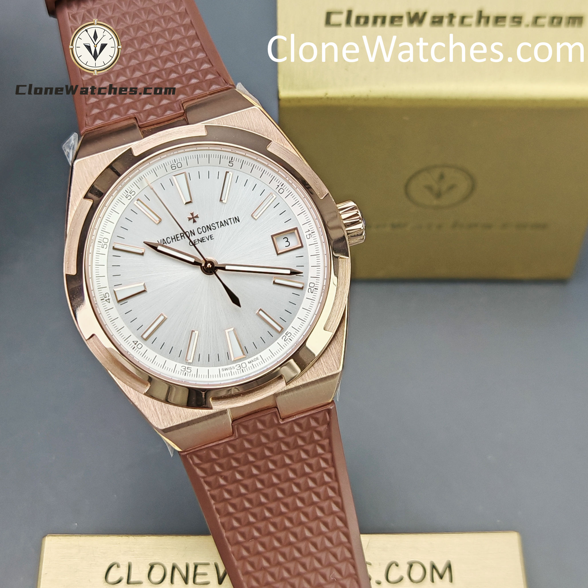 Vacheron Constantin Super Clone Watches 1:1 Overseas Rose Gold 4500V/000R-B127 White Dial