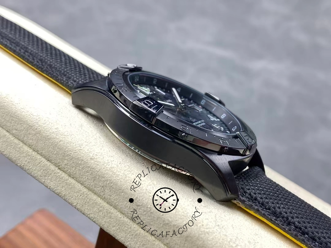 Breitling Avenger Automatic GMT Black Strap S32320101B1X1 Replica