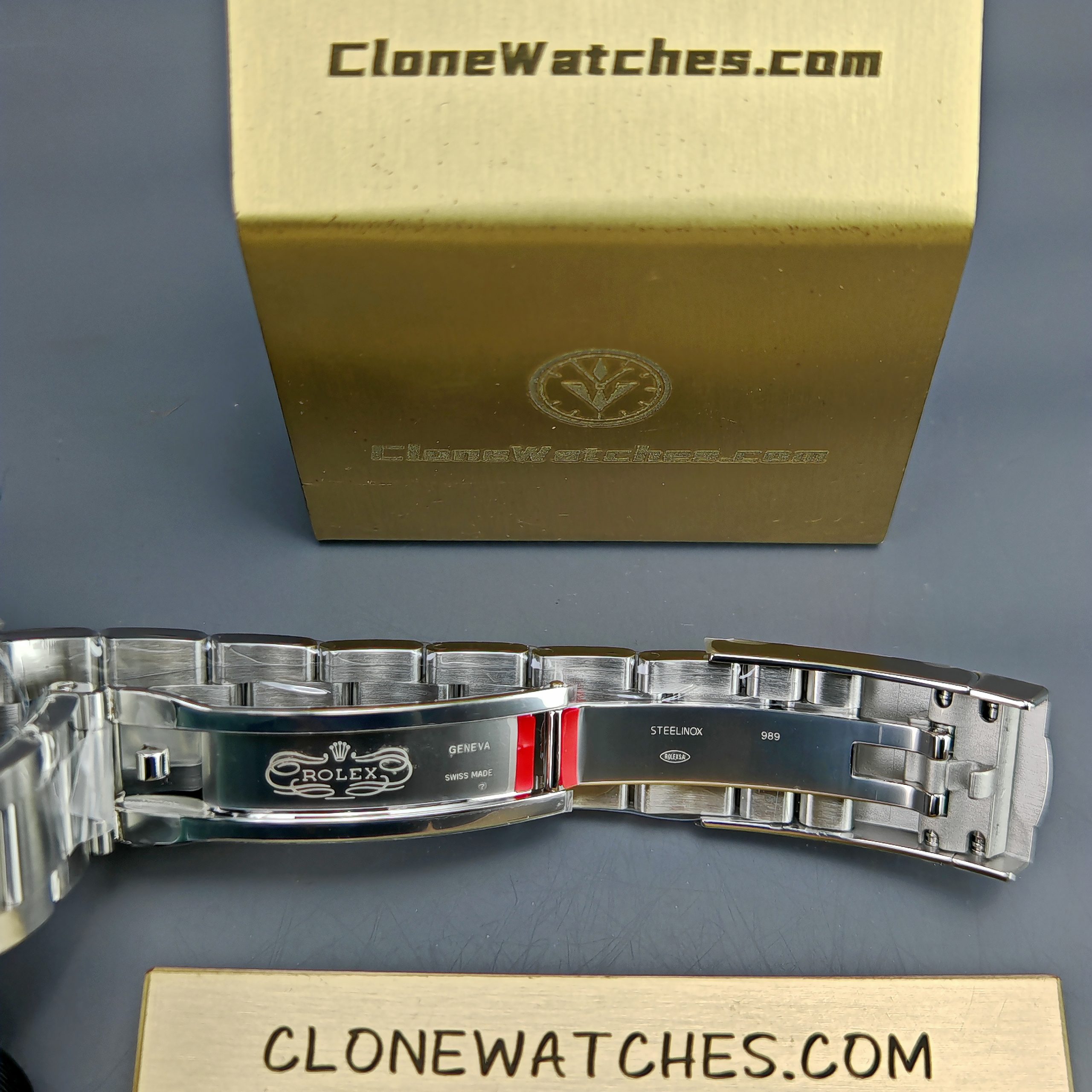 Rolex Super Clone Watches 1:1 Oyster Perpetual Red Dial 41mm M124300 3230 Movement