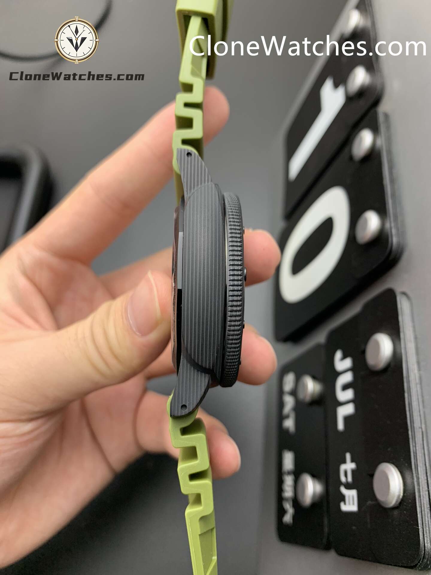 Panerai Super Clone Watches 1:1 Submersible Marina Militare Carbotech PAM00961