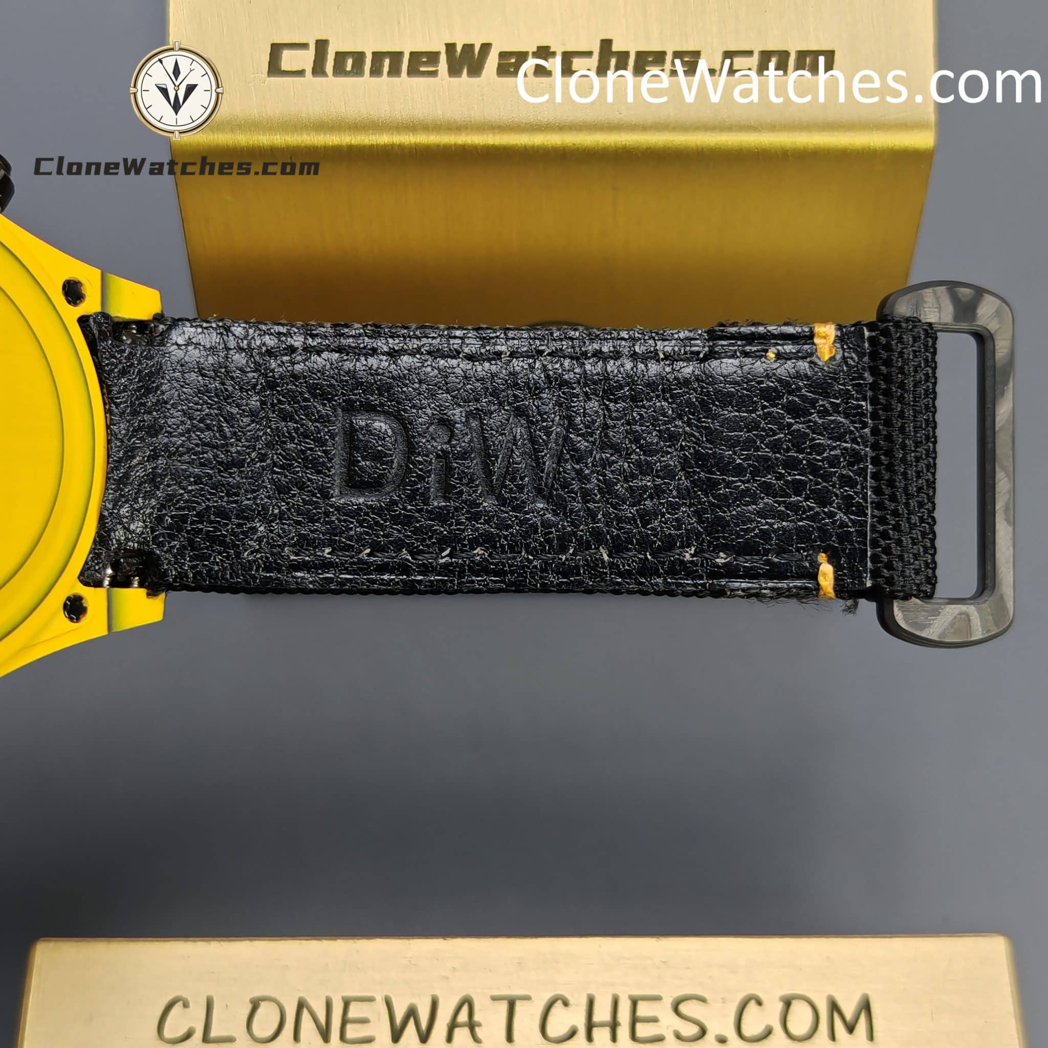 Modified Super Clone Watches 1:1 DiW Rolex Daytona Carbon Fiber BUMBLEBEE