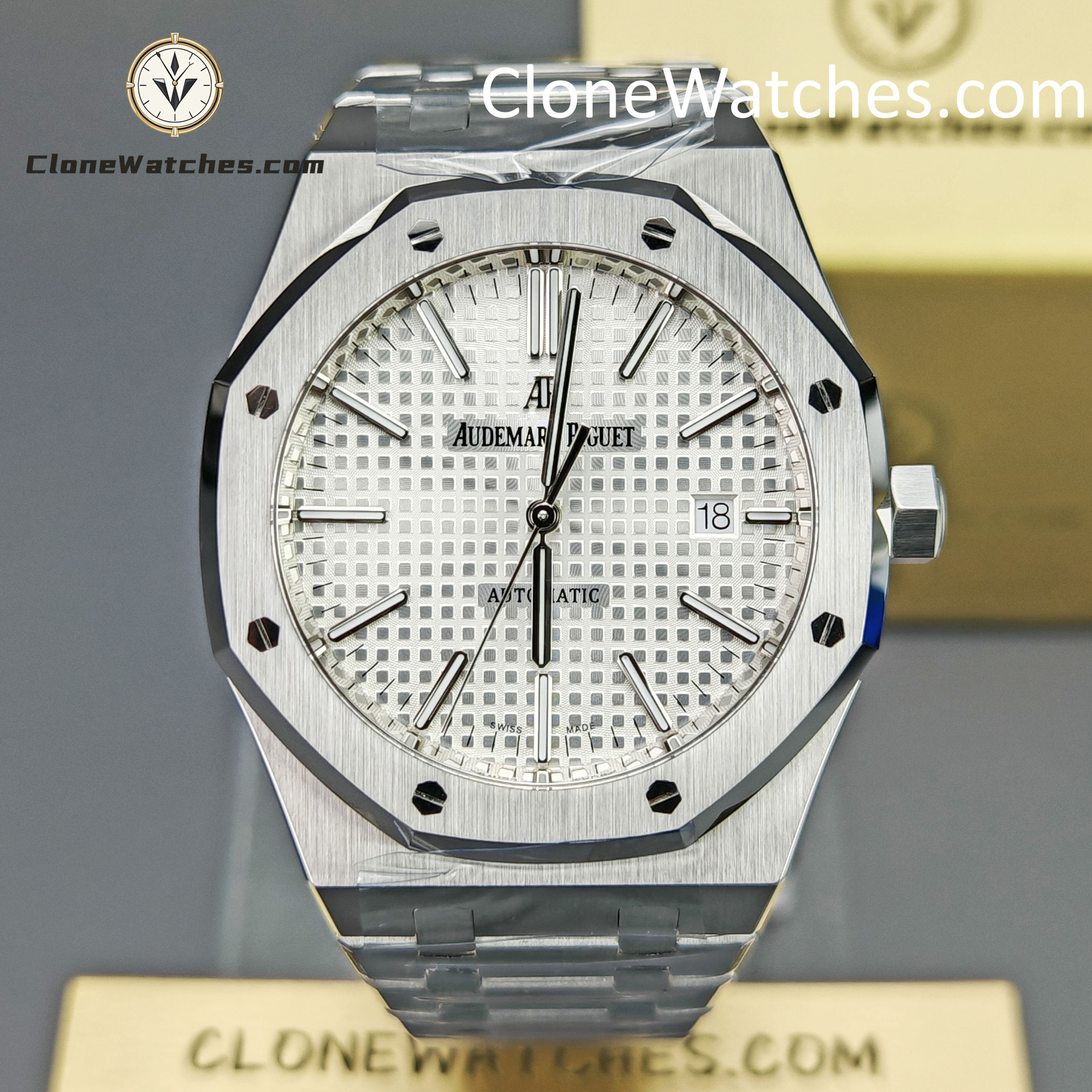 Audemars Piguet Super Clone Watches 1:1 Royal Oak 15400 White Dial