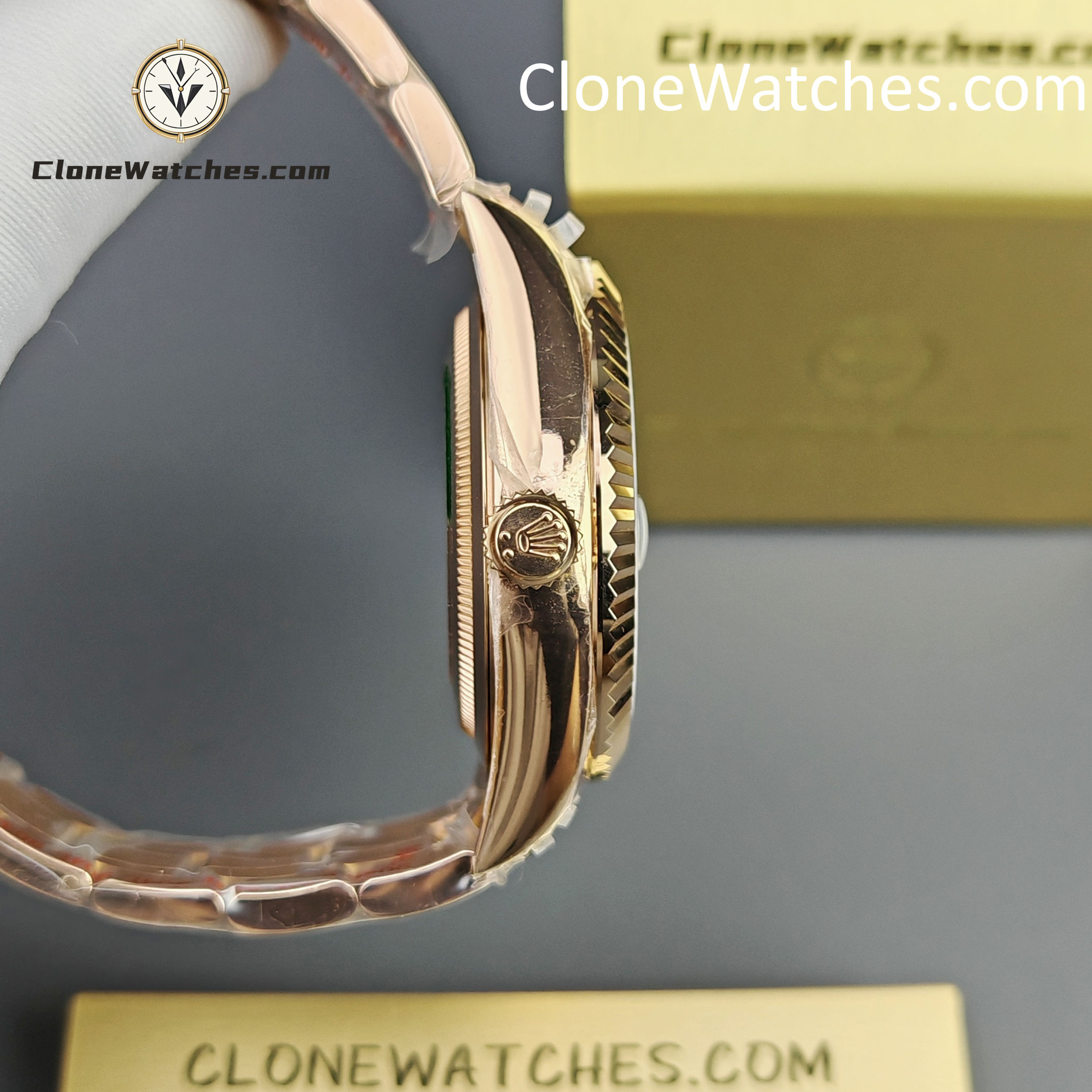 Rolex Super Clone Watches 1:1 Sky Dweller Rose Gold Blue Oyster m336935-0005 9002 Movement
