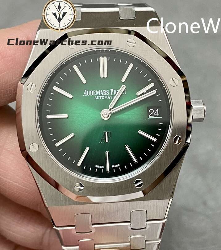 Audemars Piguet Super Clone Watches 1:1 Royal Oak”Jumbo” Extra-Thin 16202 Gradient Green Dial 39MM