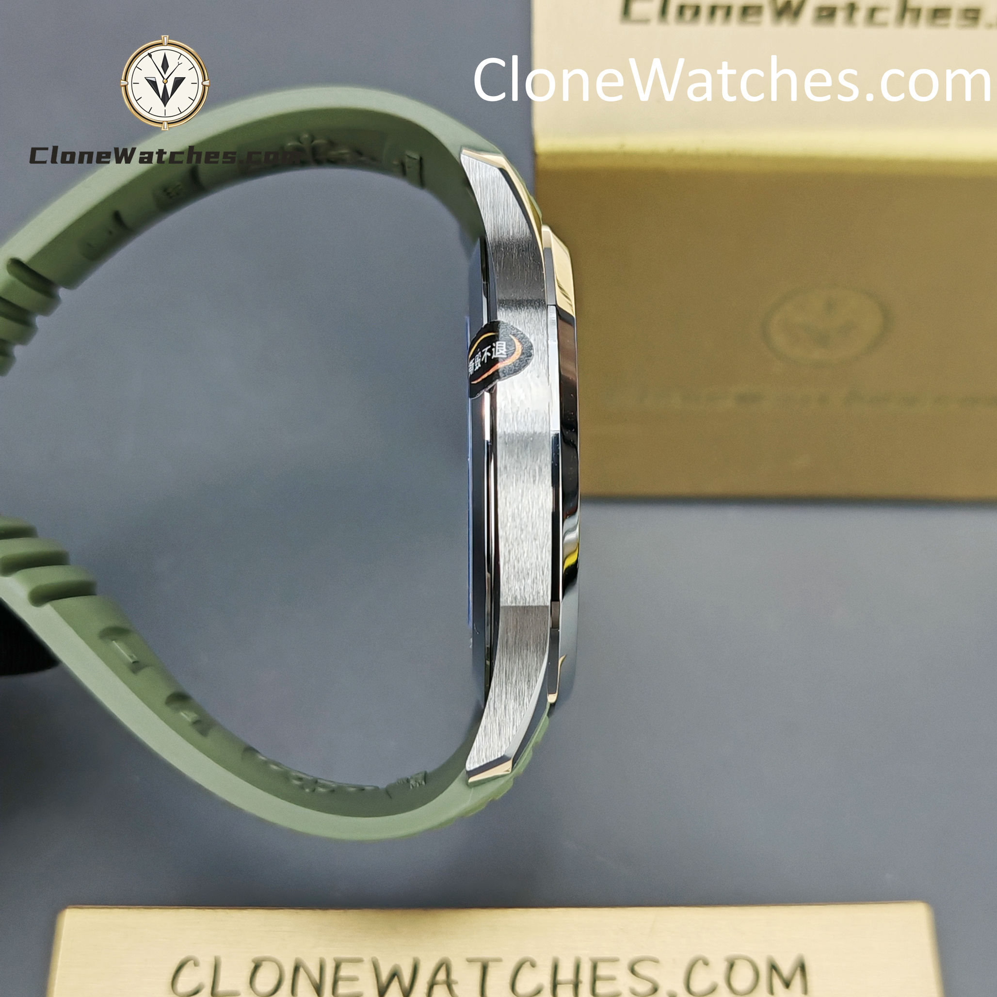 Patek Philippe Super Clone Watches 1:1 Aquanaut White Gold 5168G-010 42 mm