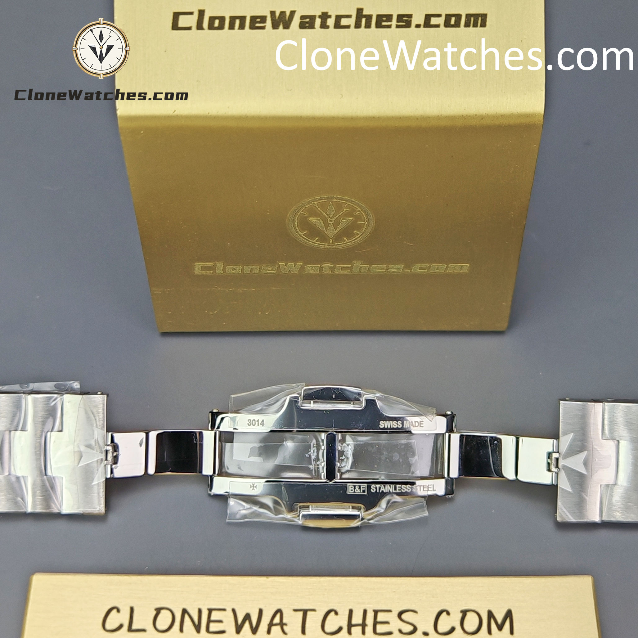 Vacheron Constantin Super Clone Watches 1:1 Overseas Dual Time 7920V/210A-B333 White Dial