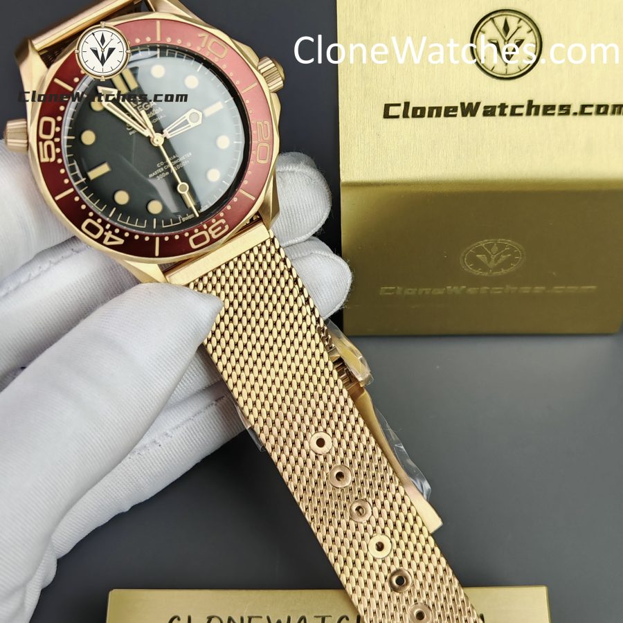 OMEGA Super Clone Watches 1:1 Seamaster Diver 300M 210.90.42.20.01.003 42mm