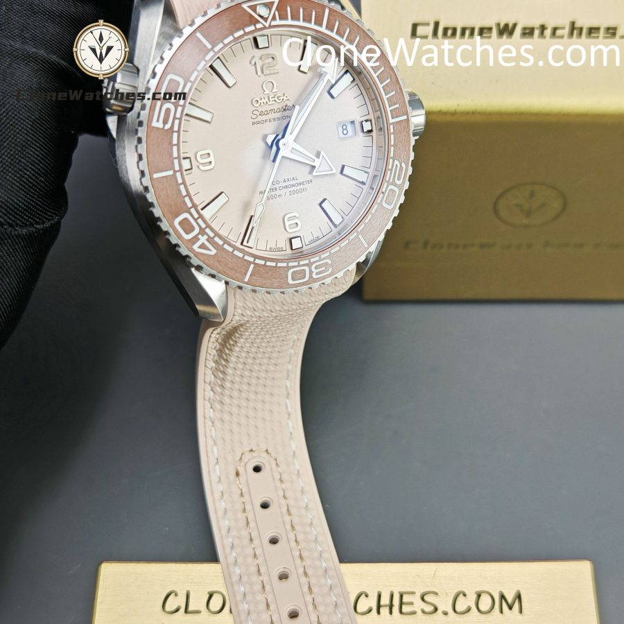 OMEGA Super Clone Watches 1:1 Seamaster Planet Ocean 600m 215.32.44.21.09.001 43.5MM