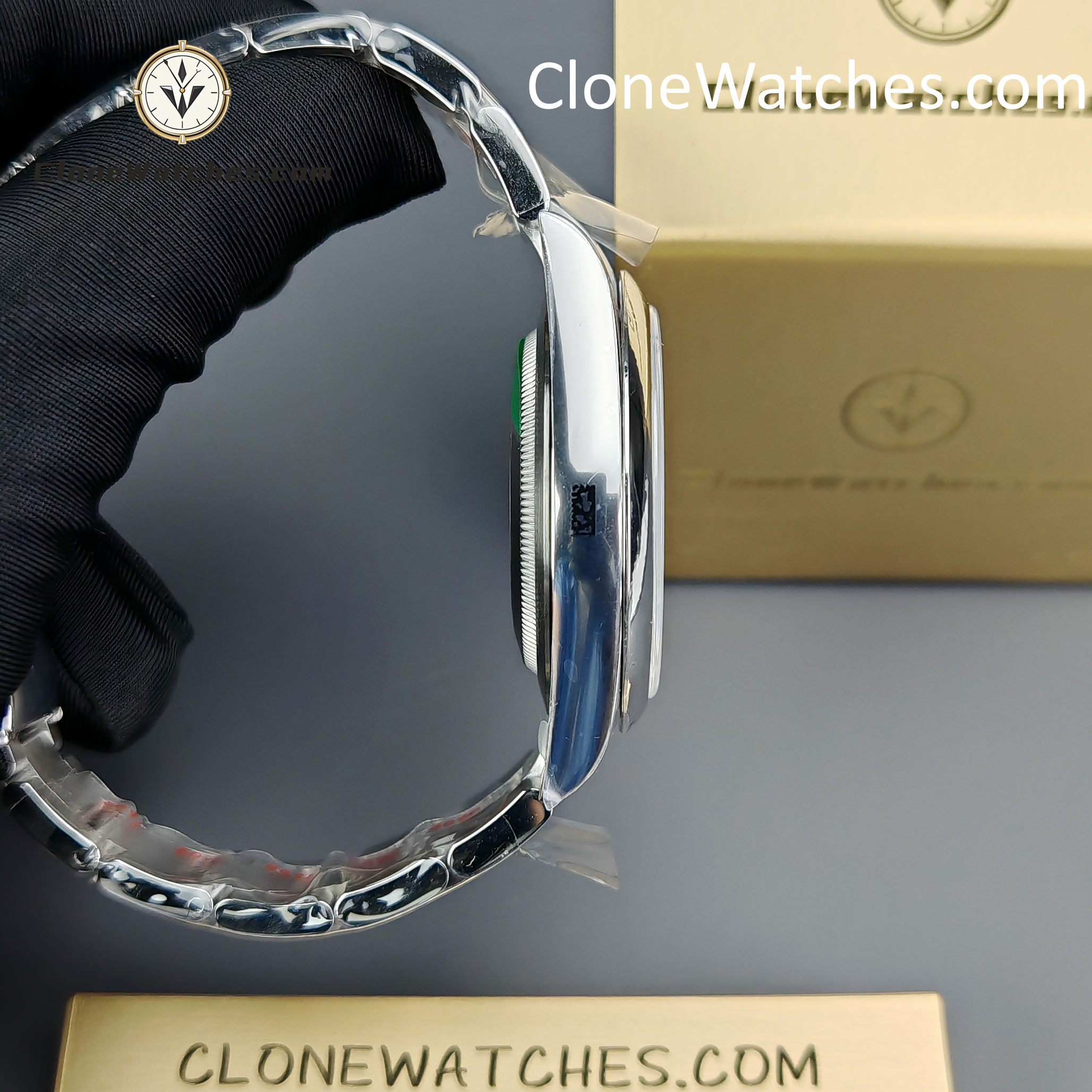 Rolex Super Clone Watches 1:1 Oyster Perpetual Green Dial 41mm M124300 3230 Movement