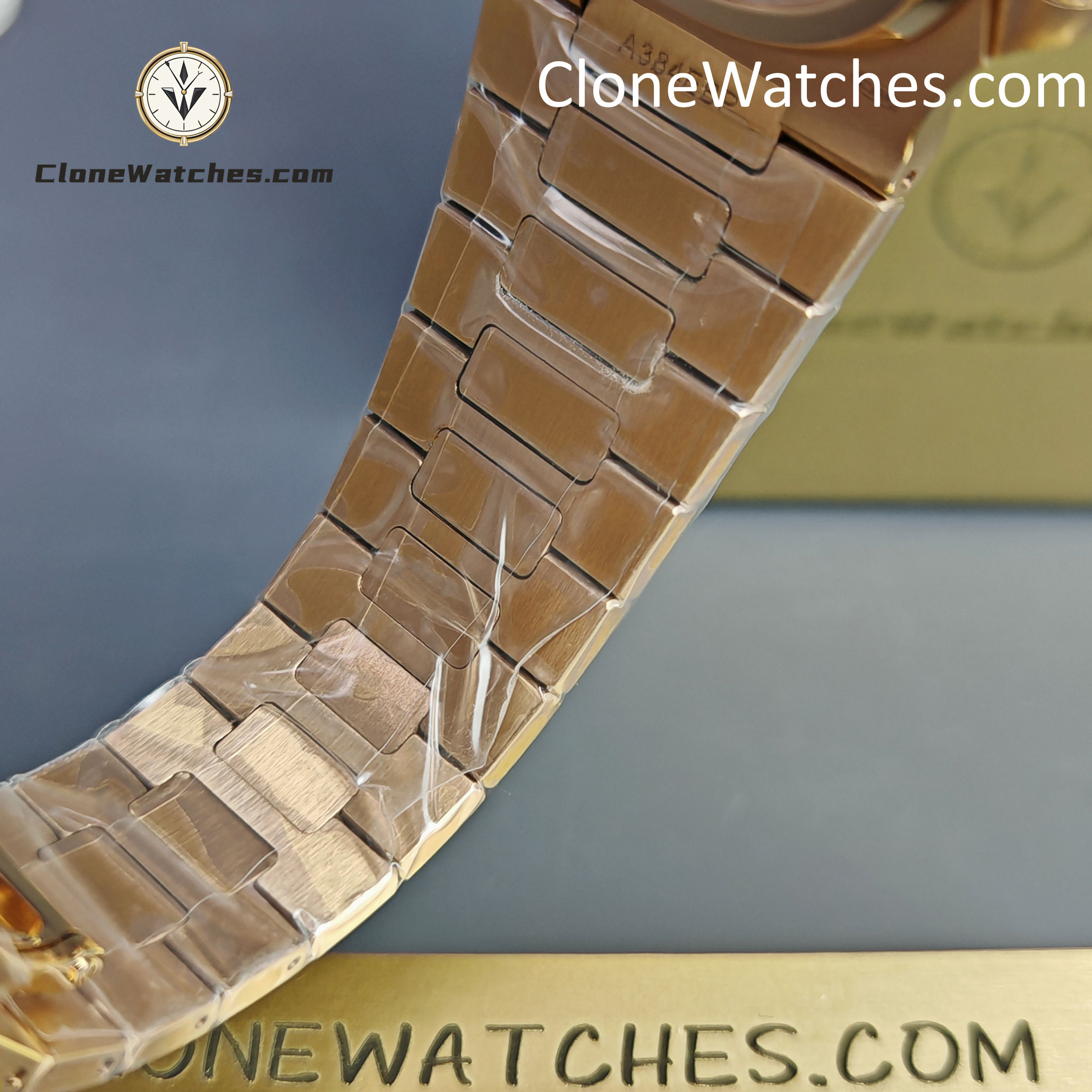 Patek Philippe Super Clone Watches 1:1 Nautilus Moon Phase 18K Rose Gold 5712 Brown Dial New Buckle