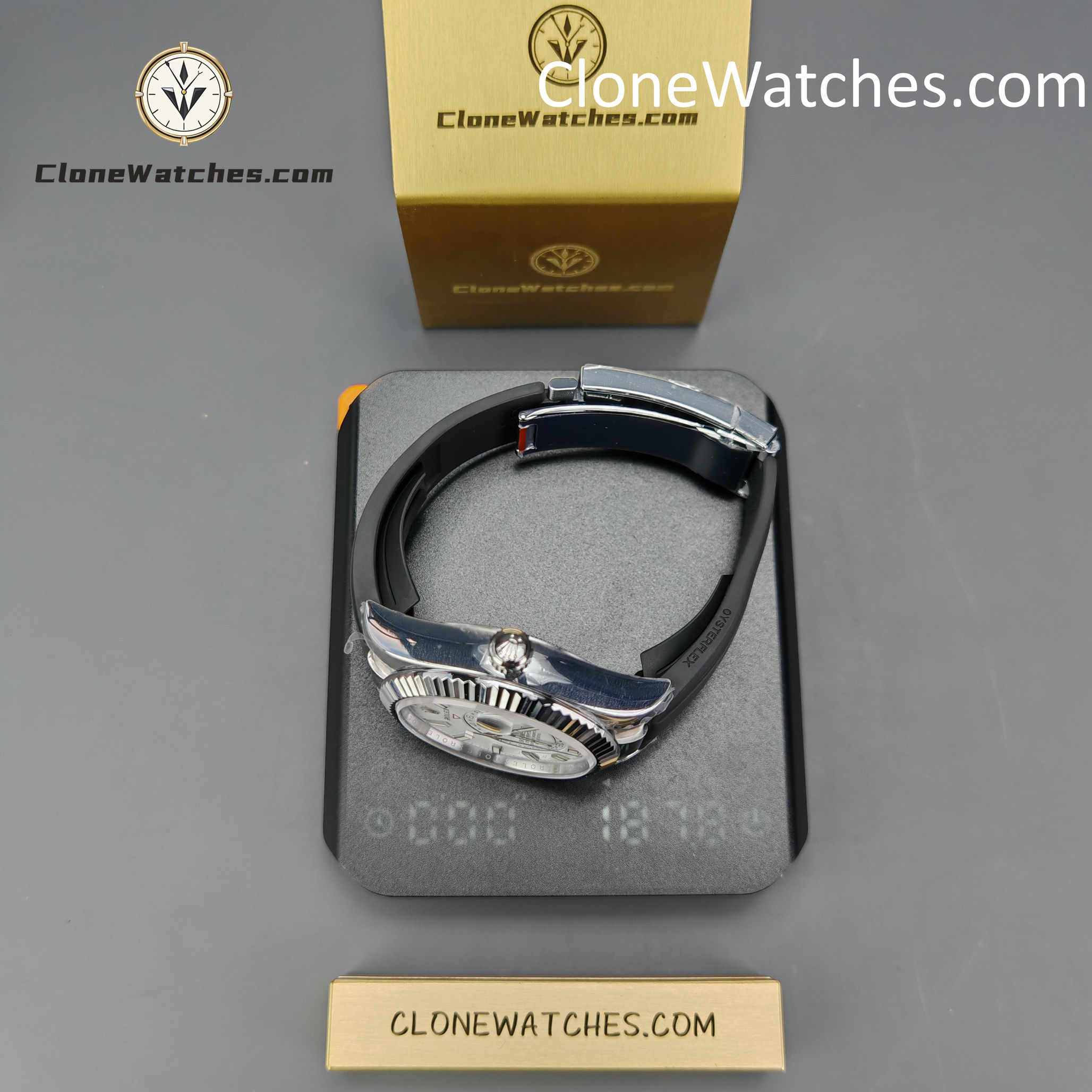 Rolex Super Clone Watch 1:1 Sky Dweller White Dial m336239-0003 42MM Rubber Strap