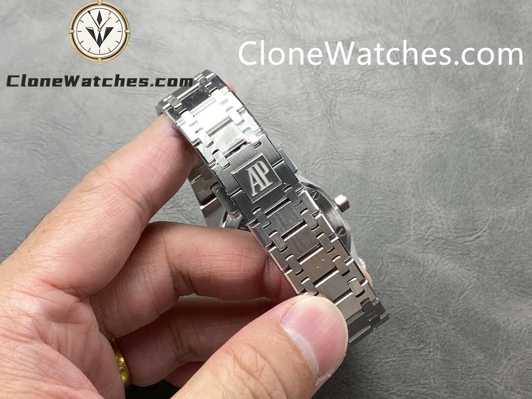 Audemars Piguet Super Clone Watches 1:1 Royal Oak “Jumbo” Extra Thin 15202BC 39mm