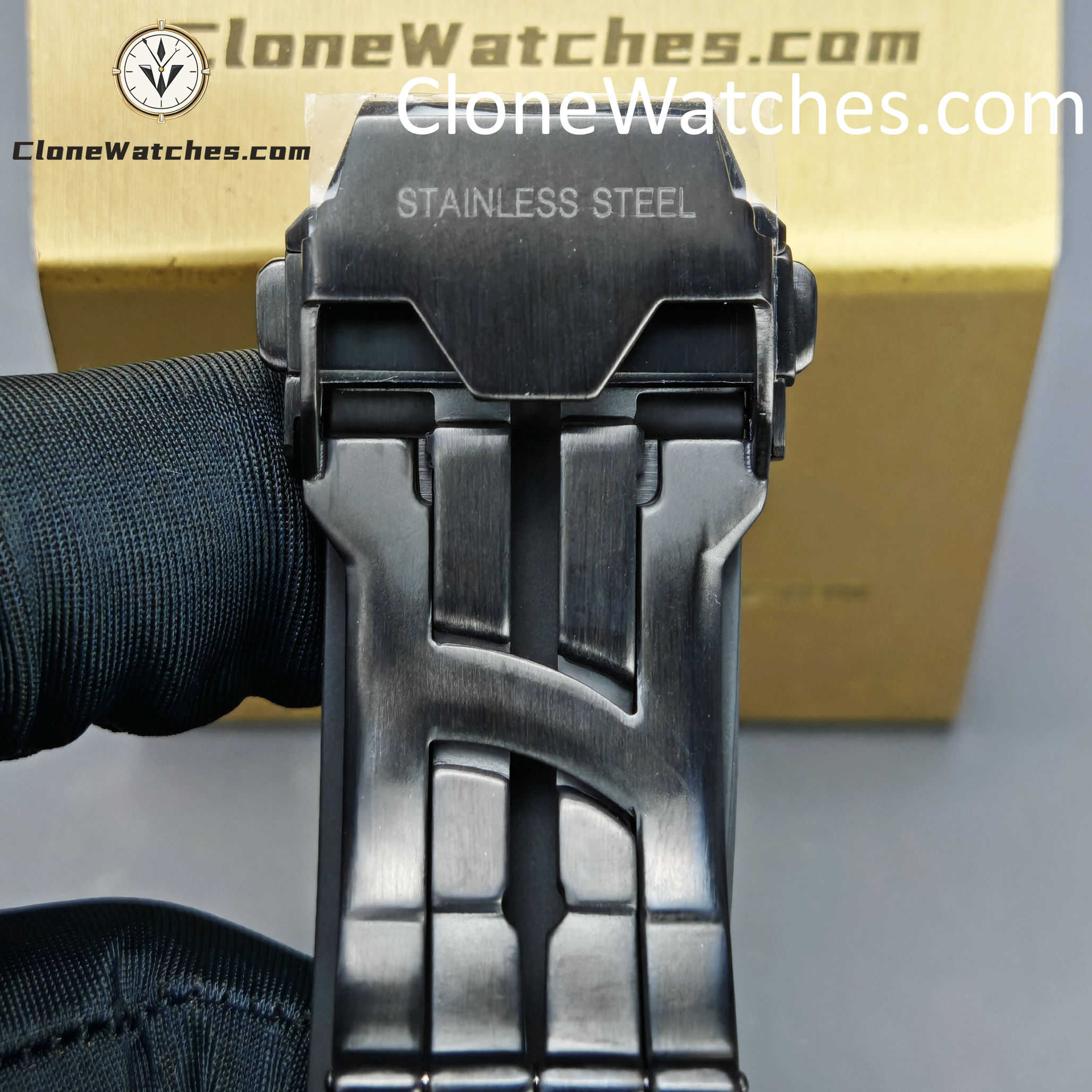 Hublot Super Clone Watches 1:1 Square Bang Unico King Gold Blue Ceramic 42MM 821.OL.5180.RX