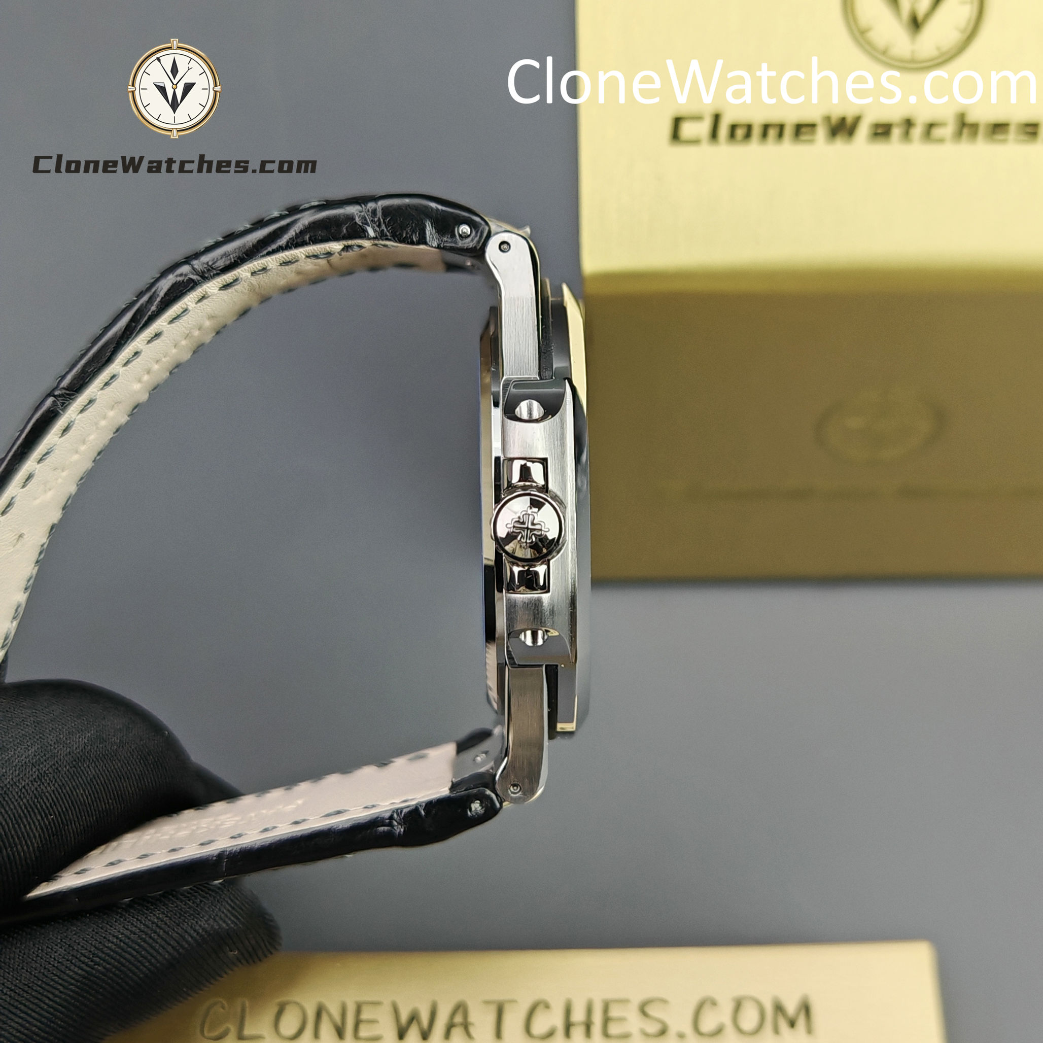 Patek Philippe Super Clone Watches 1:1 Nautilus 5711 Grey Dial Black Leather Strap