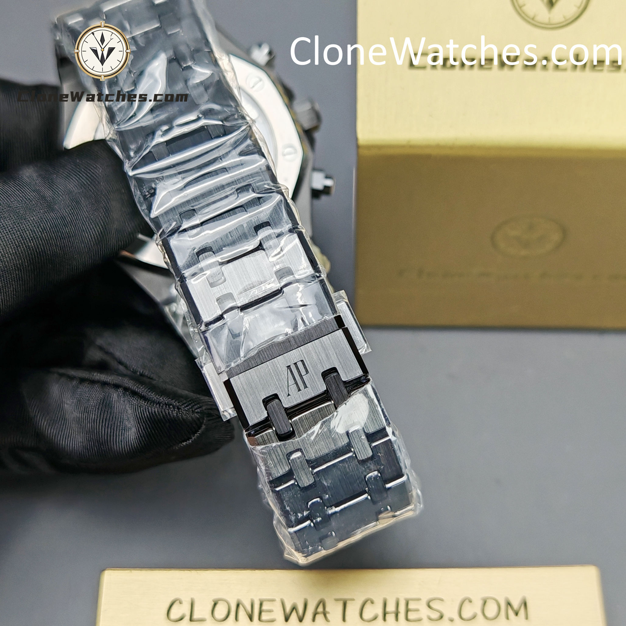 Audemars Piguet Super Clone Watches 1:1 Royal Oak Black Ceramic Blue Dial 26240CE Selfwinding Chronograph