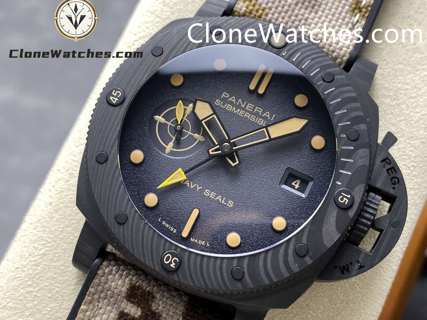 Panerai Super Clone Watches 1:1 Submersible QuarantaQuattro GMT Navy SEALs CarbotechTM 44MM PAM01513