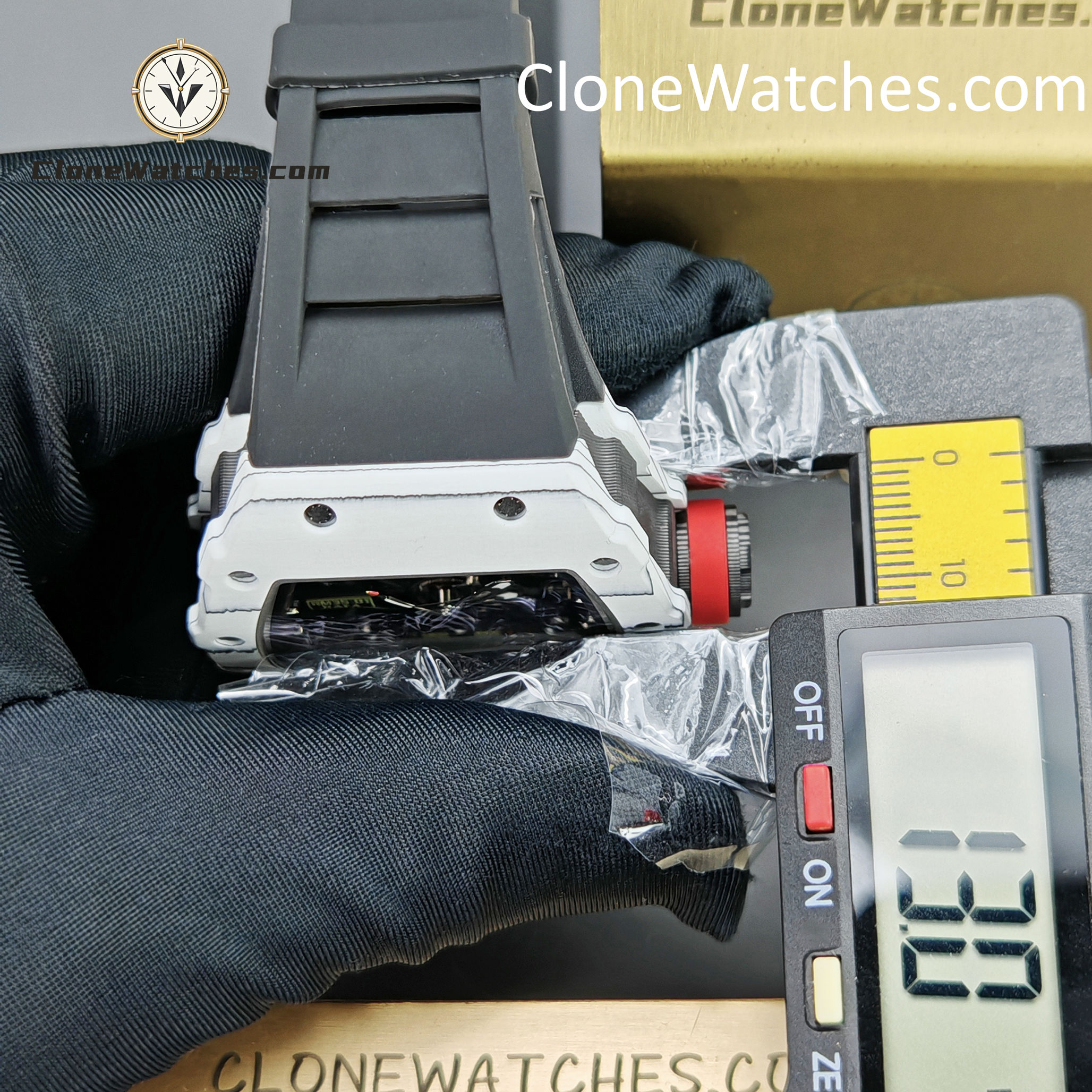 Richard Mille Super Clone Watches 1:1 RM 035 – 01 White Carbon Tourbillon Black Strap