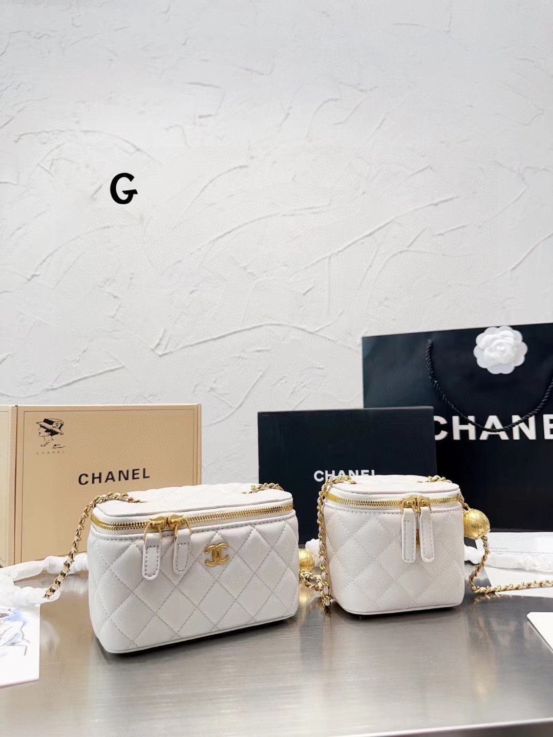 CHANEL Quilted Calfskin Mini Perfect Fit Cosmetic Bag