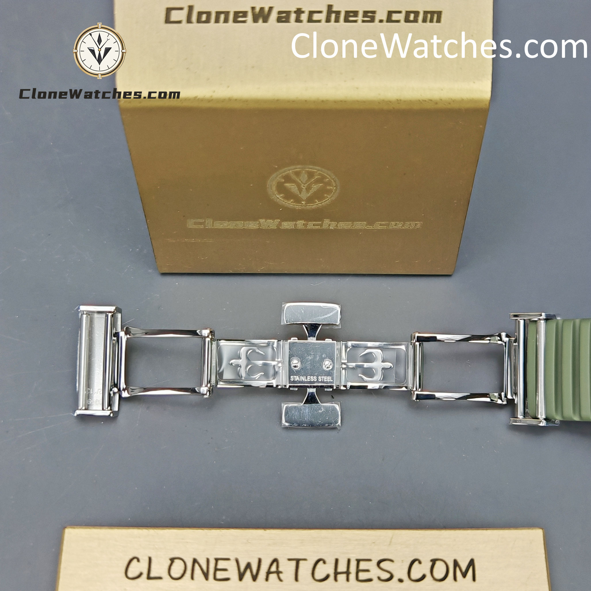 Patek Philippe Super Clone Watches 1:1 Aquanaut White Gold 5168G-010 42 mm