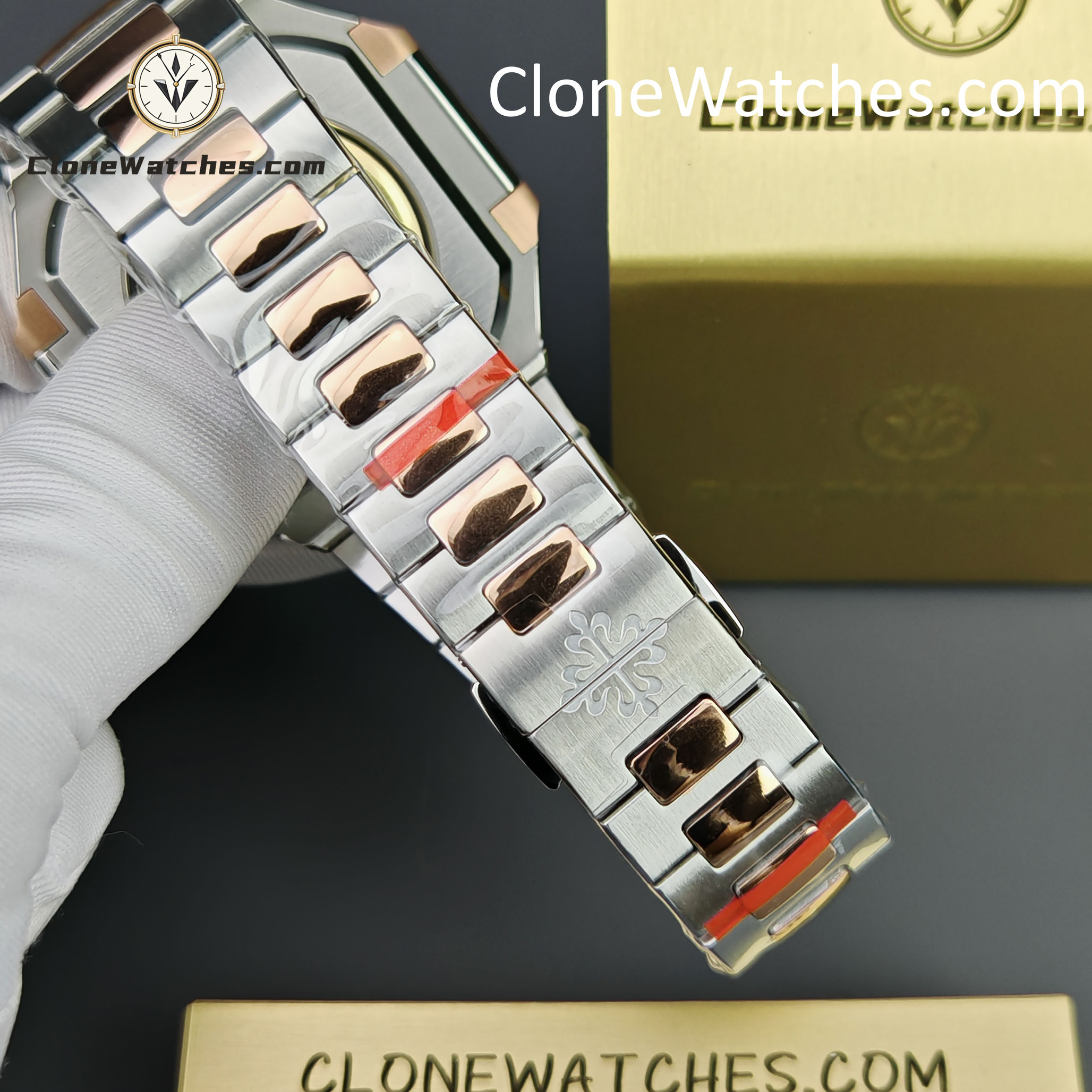 Patek Philippe Super Clone Watches 1:1 Cubitus Gold 5821/1AR-001 Blue Dial