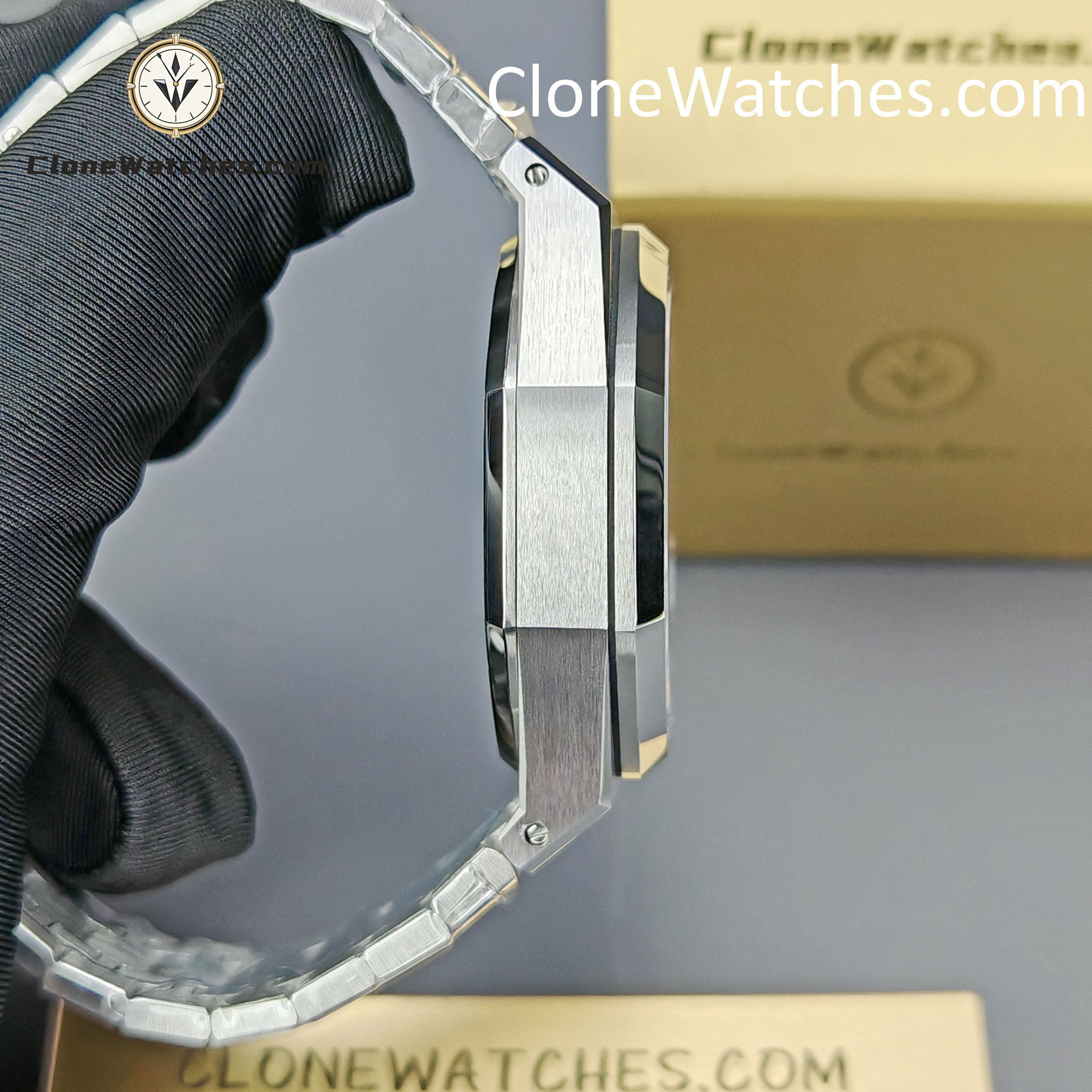 Audemars Piguet Super Clone Watches 1:1 Royal Oak Black Dial 26240 Selfwinding Chronograph