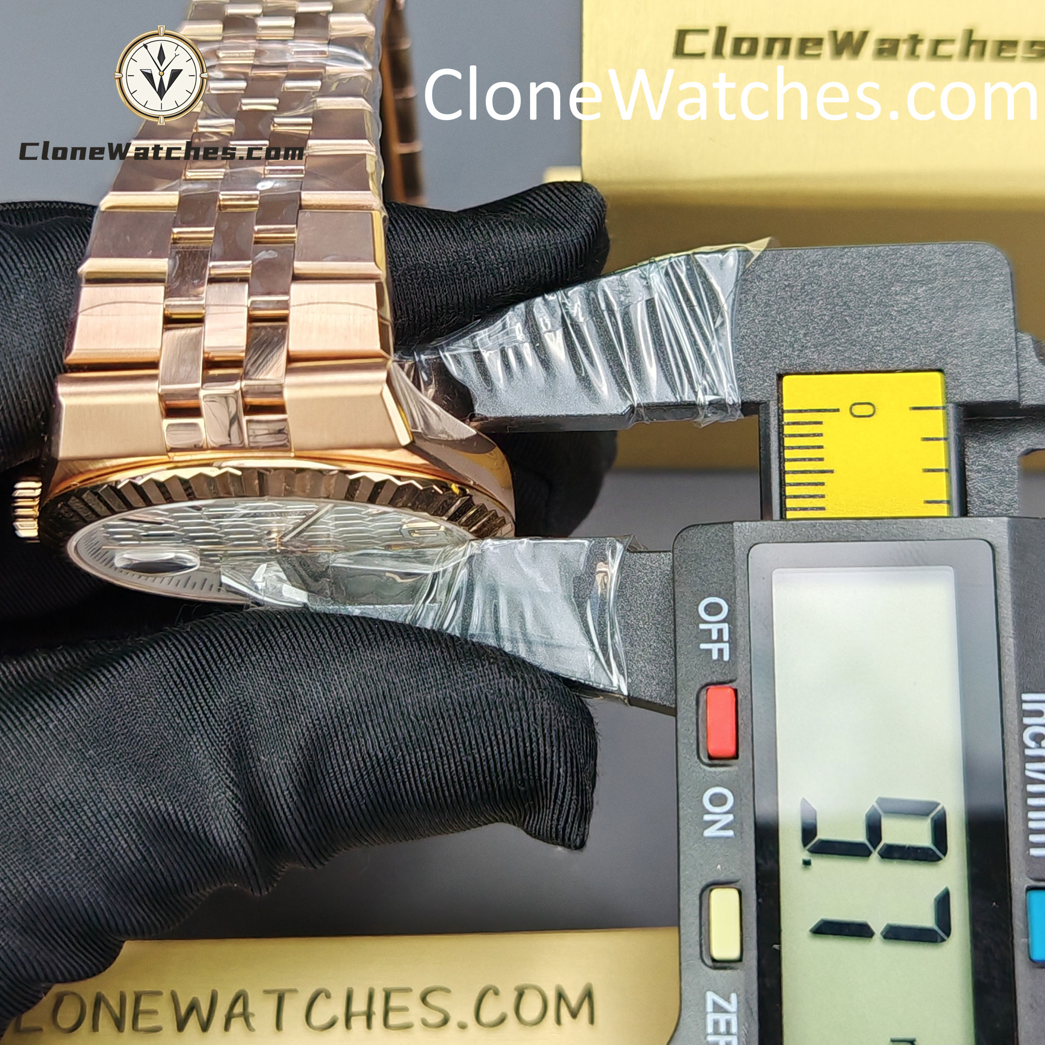 Rolex Super Clone Watches 1:1 Land-Dweller M127335-0001 White Dial Rose Gold 7135 Movement 40mm