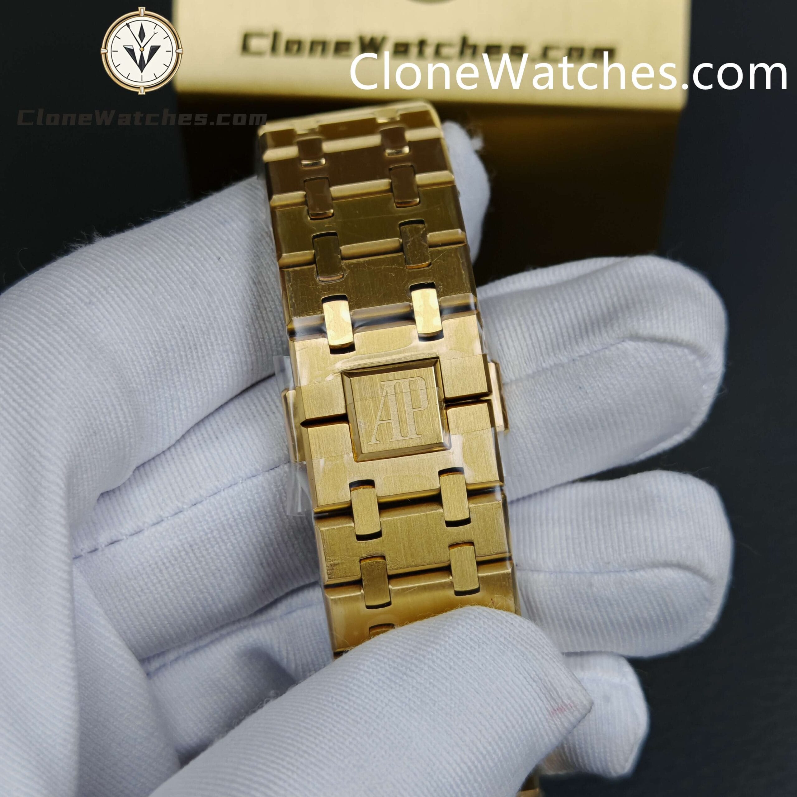 Audemars Piguet Super Clone Watches 1:1 Royal Oak Perpetual Calendar 18K Gold Plated Blue Dial 26574BA 41MM