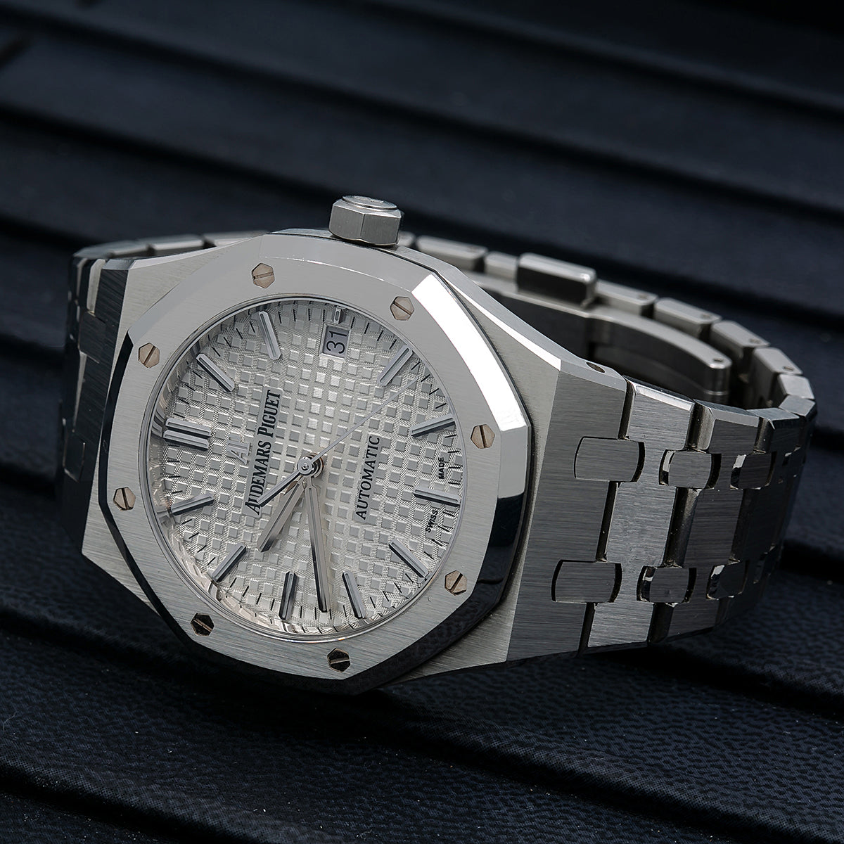 Audemars Piguet Royal Oak Self Winding 15450ST 37MM White Dial With Stainless Steel Bracelet