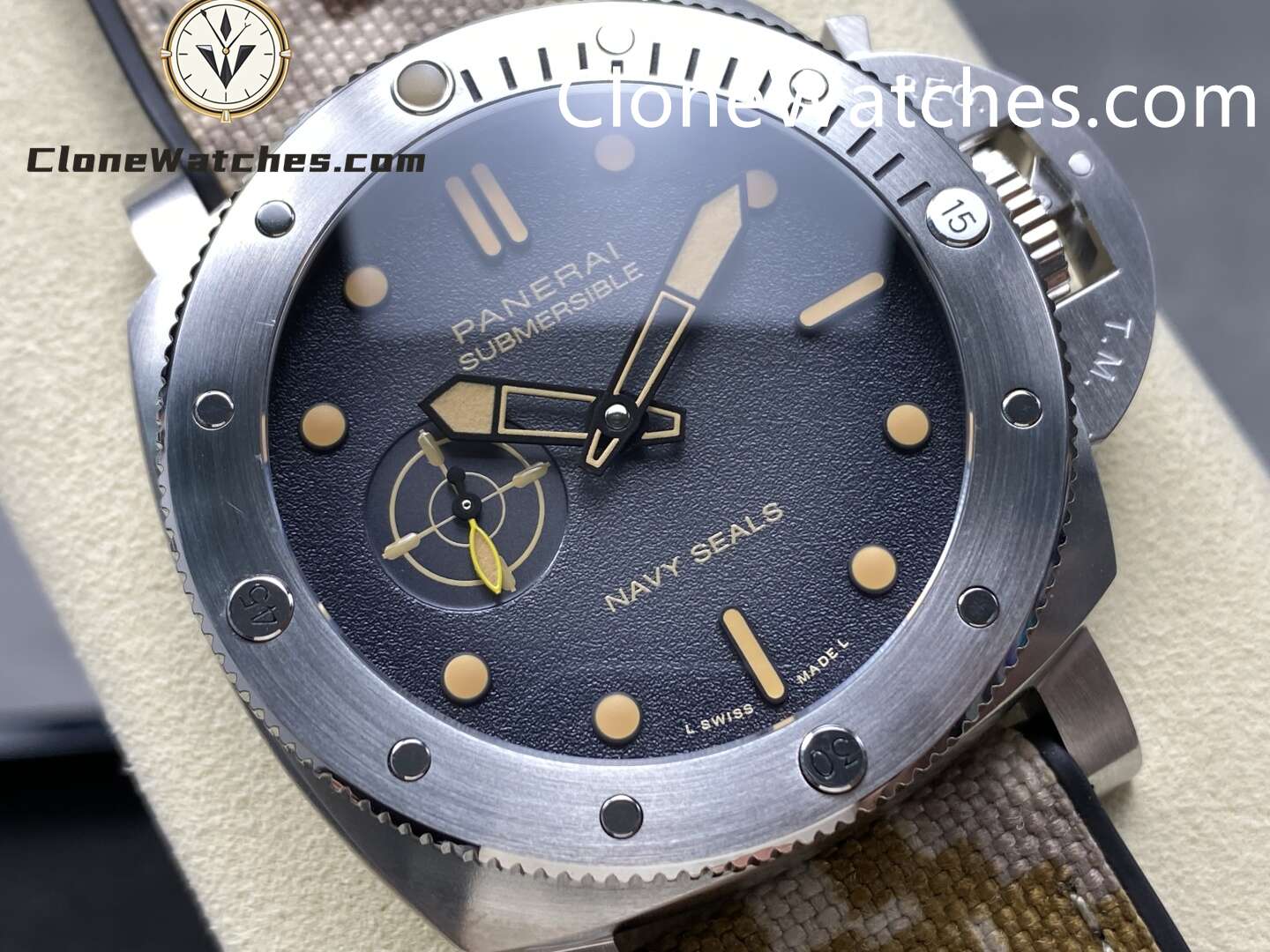 Panerai Super Clone Watches 1:1 Submersible QuarantaQuattro Navy SEALs 44MM PAM01518