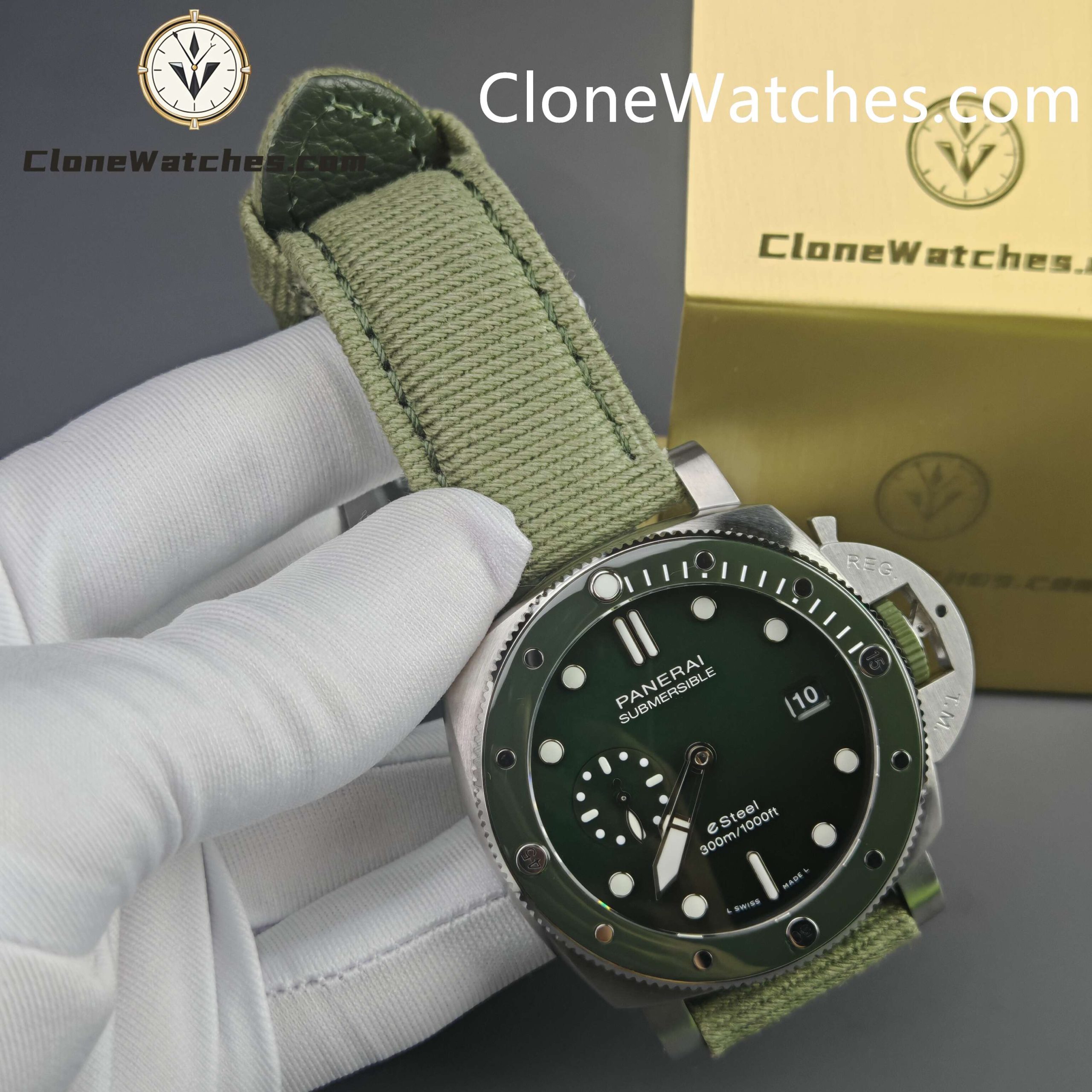 Panerai Super Clone Watches 1:1 Submersible QuarantaQuattro Verde Smeraldo PAM01287 New version