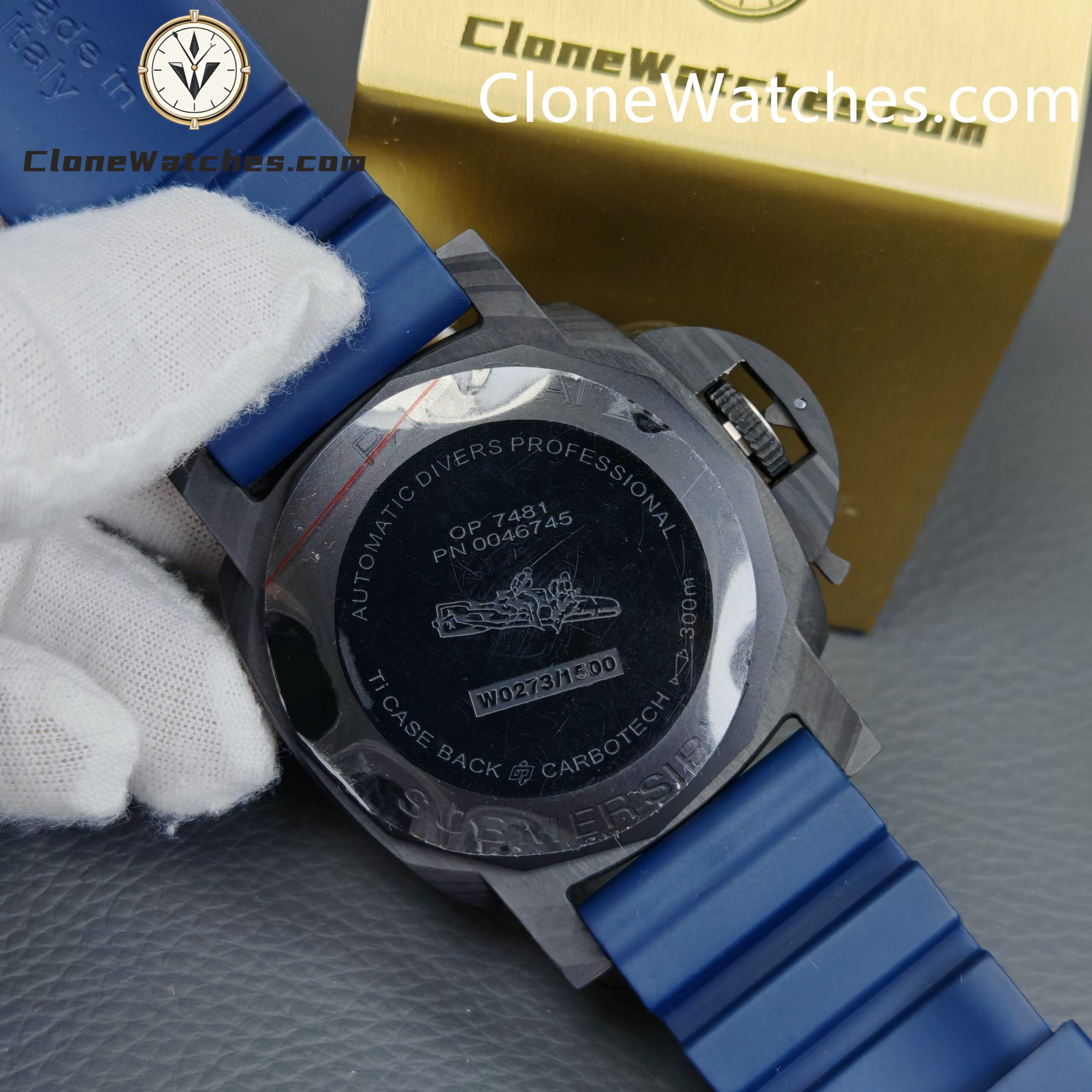 Panerai Super Clone Watches 1:1 Submersible QuarantaQuattro CarbotechTM PAM01232