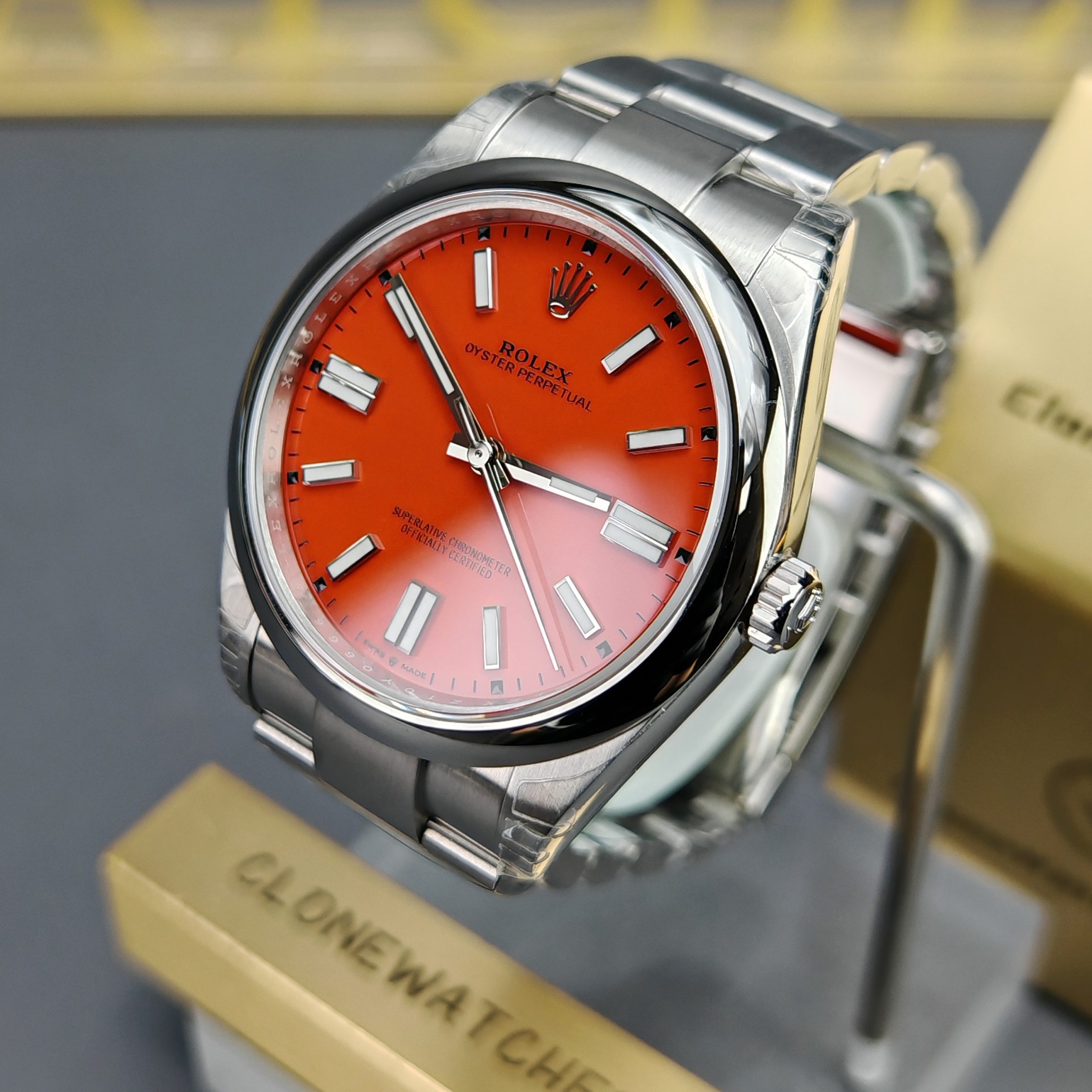 Rolex Super Clone Watches 1:1 Oyster Perpetual Red Dial 41mm M124300 3230 Movement